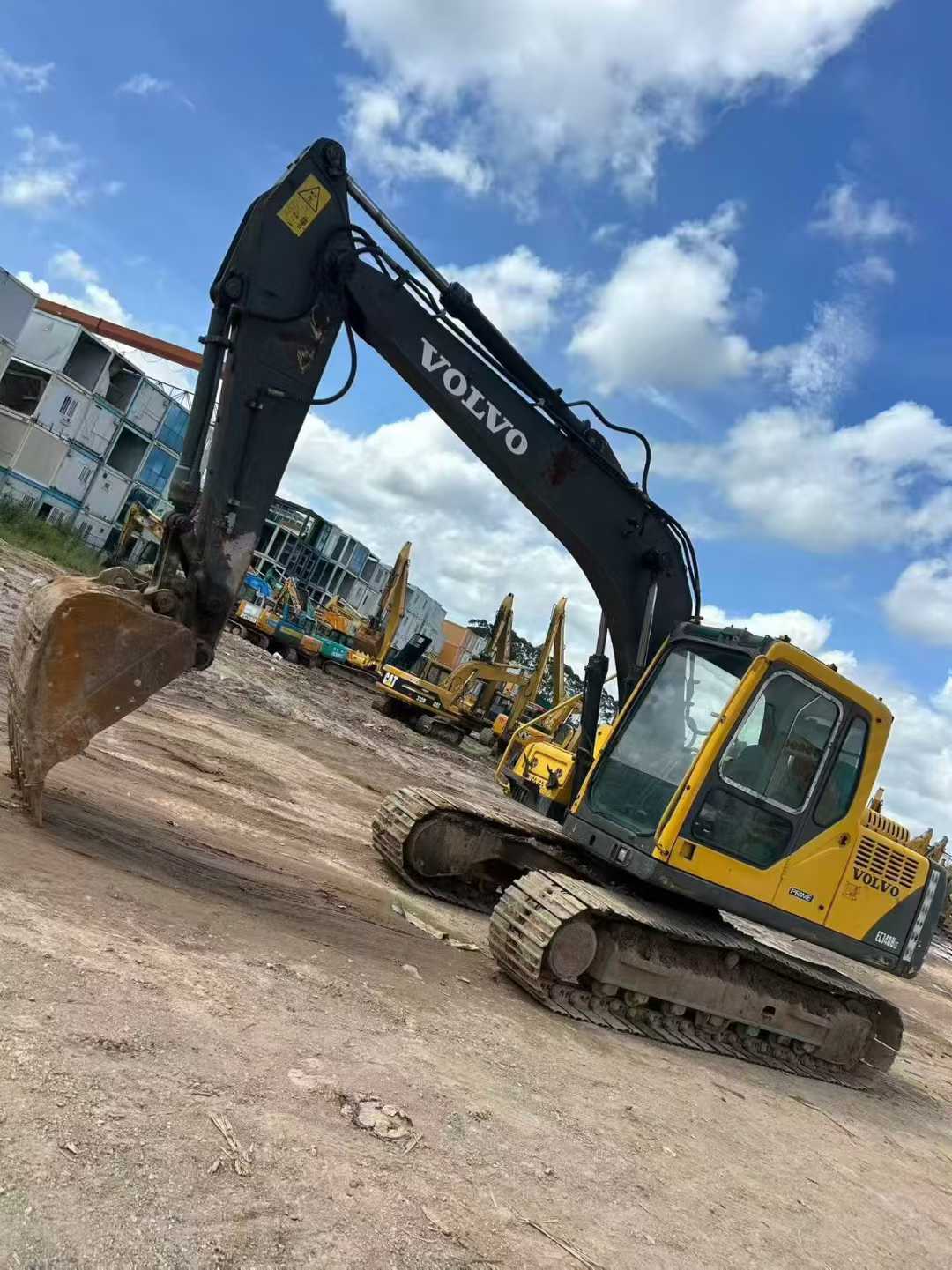 Used Volvo EC140 Excavator 2016 Model / 9