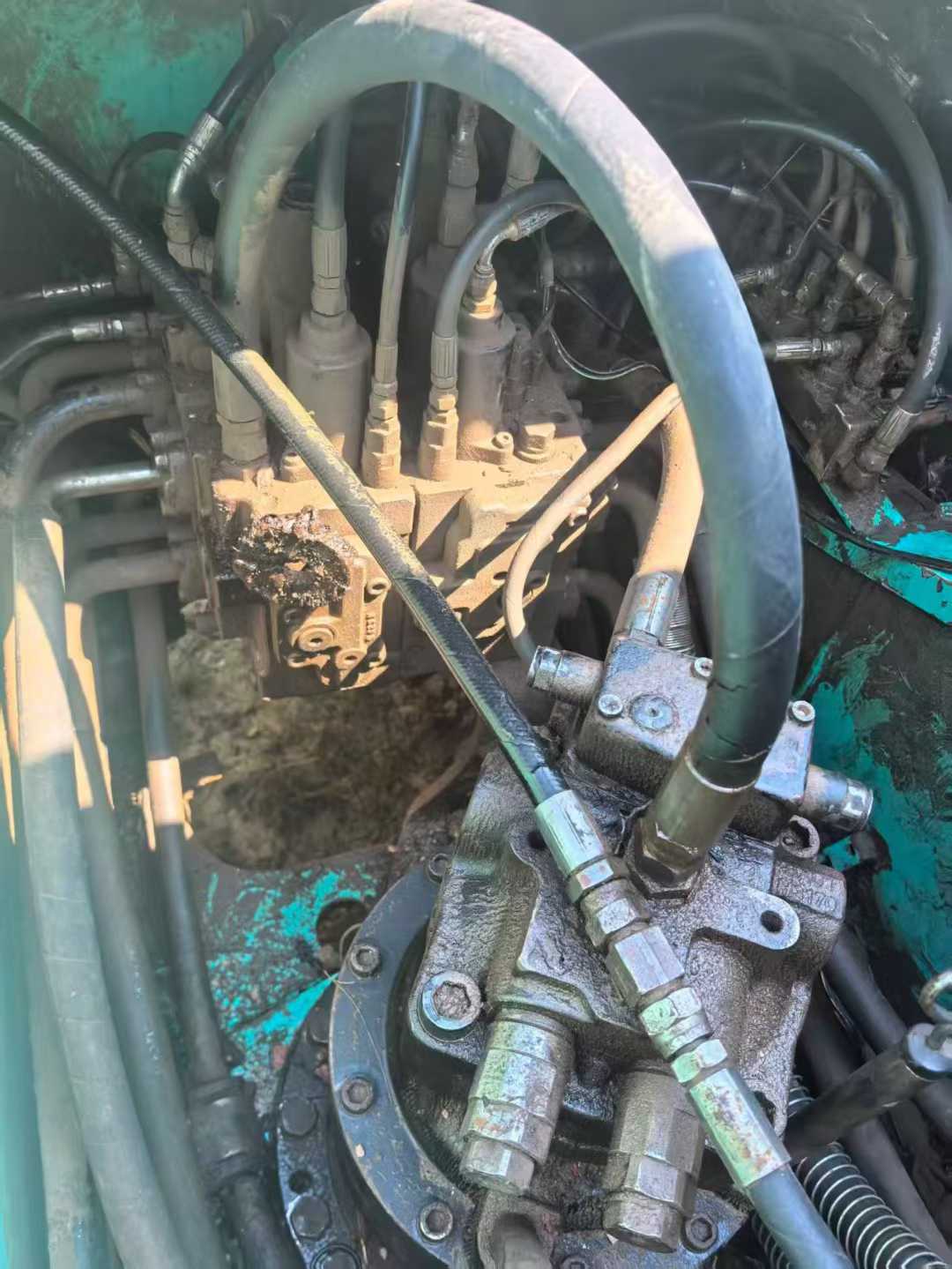 Used Kobelco SK200-8 Excavator 2016 Model / 3