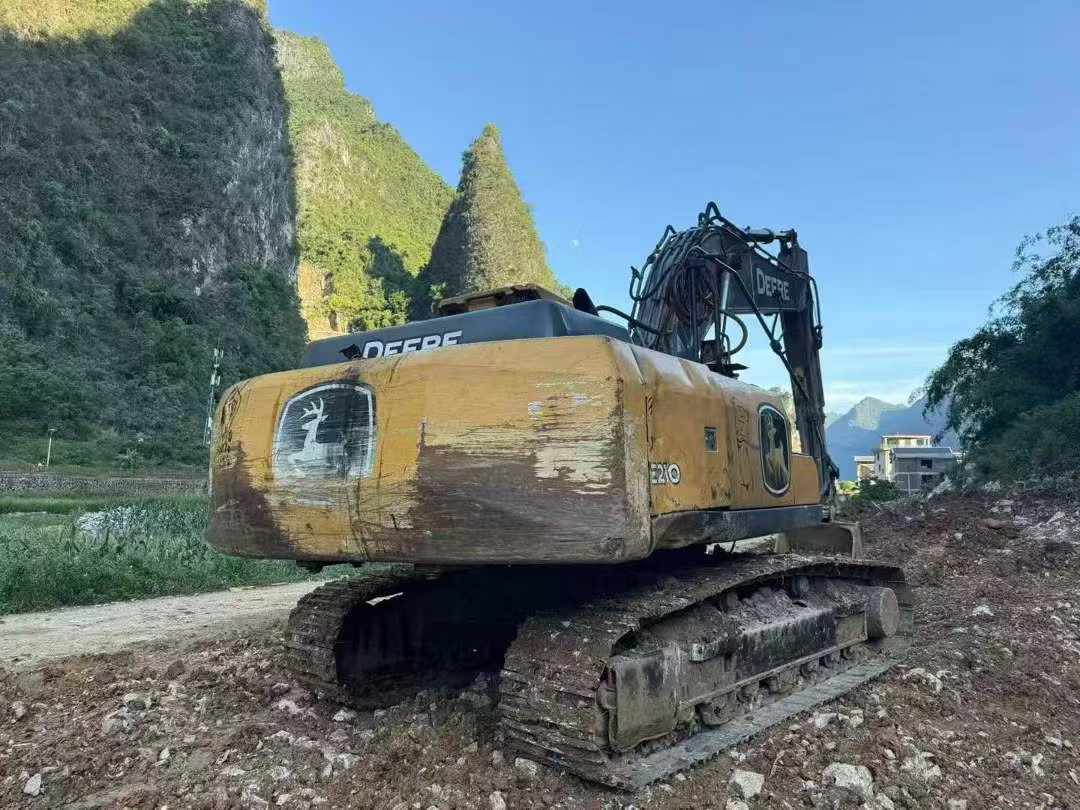 Used JohnDeere E210 Excavator 2017 Model