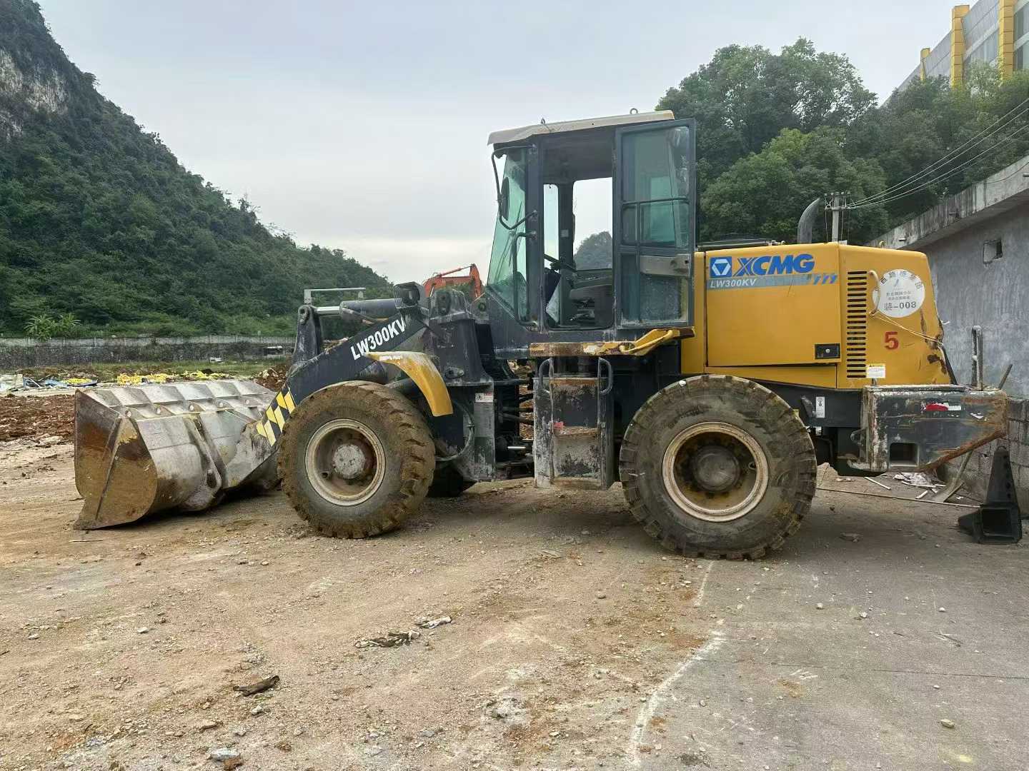 Used XCMG ZL30GV Excavator 2016 Model