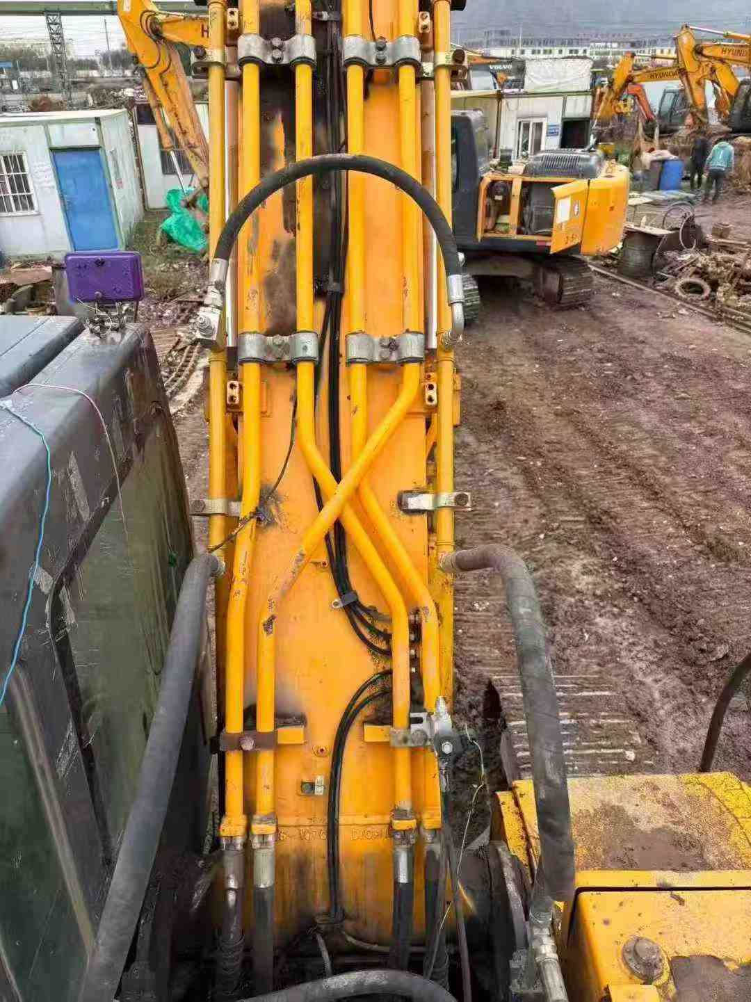 Used Hyundai R225-7 Excavator 2016 Model / 9