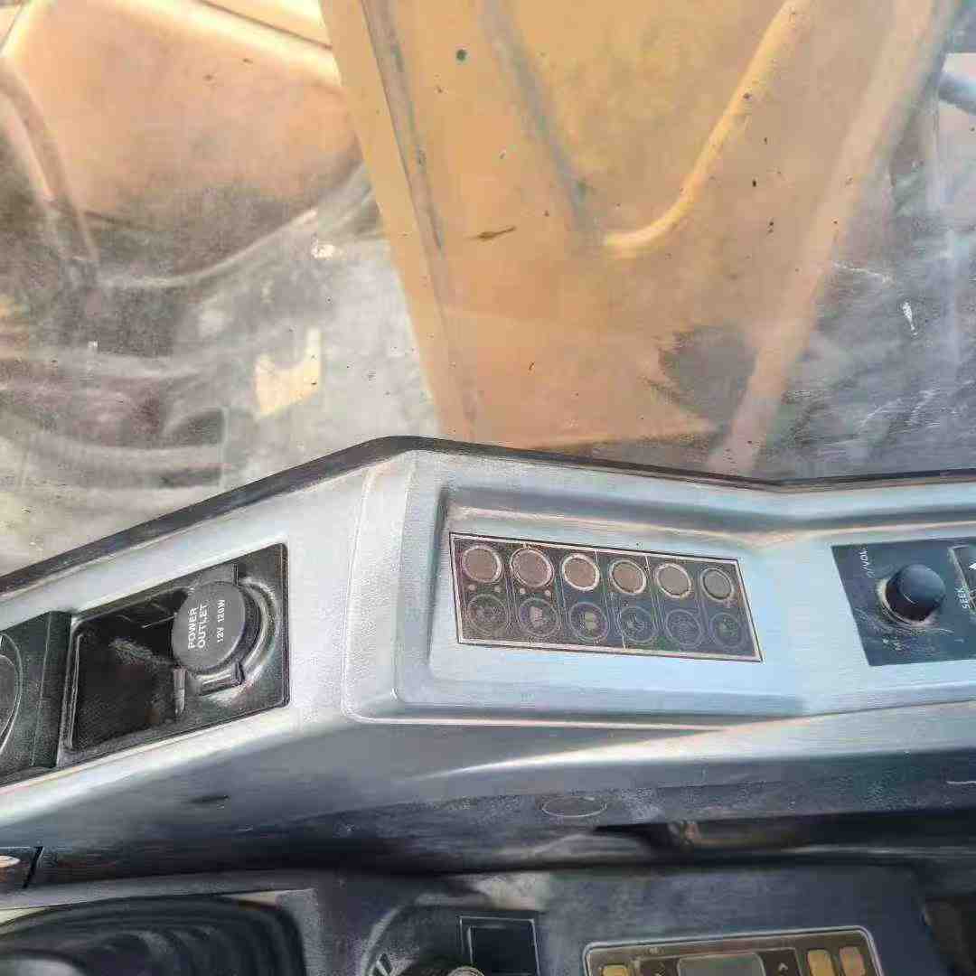 Used Hyundai HW150 Excavator 2016 Model / 5