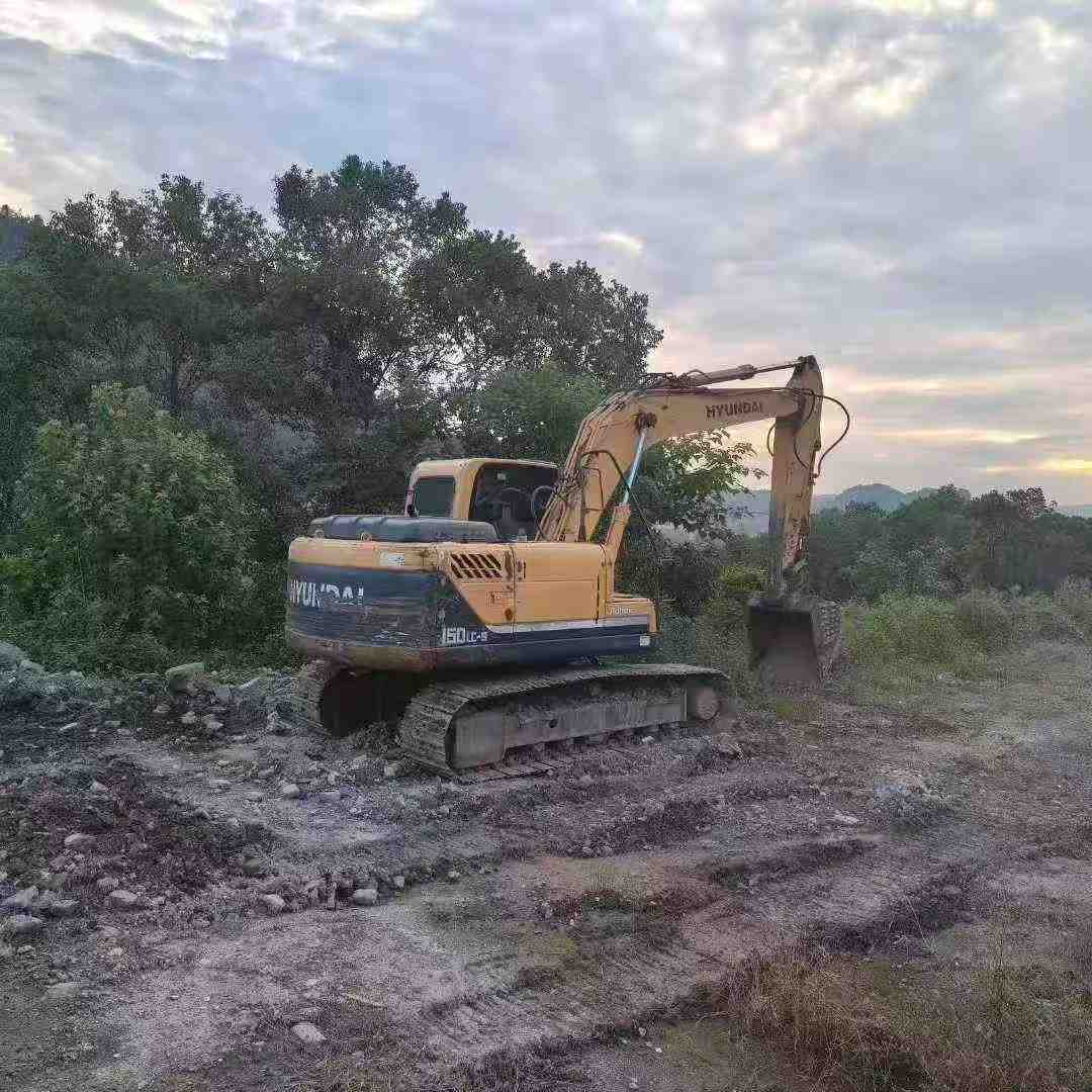 Used Hyundai HW150 Excavator 2016 Model / 7