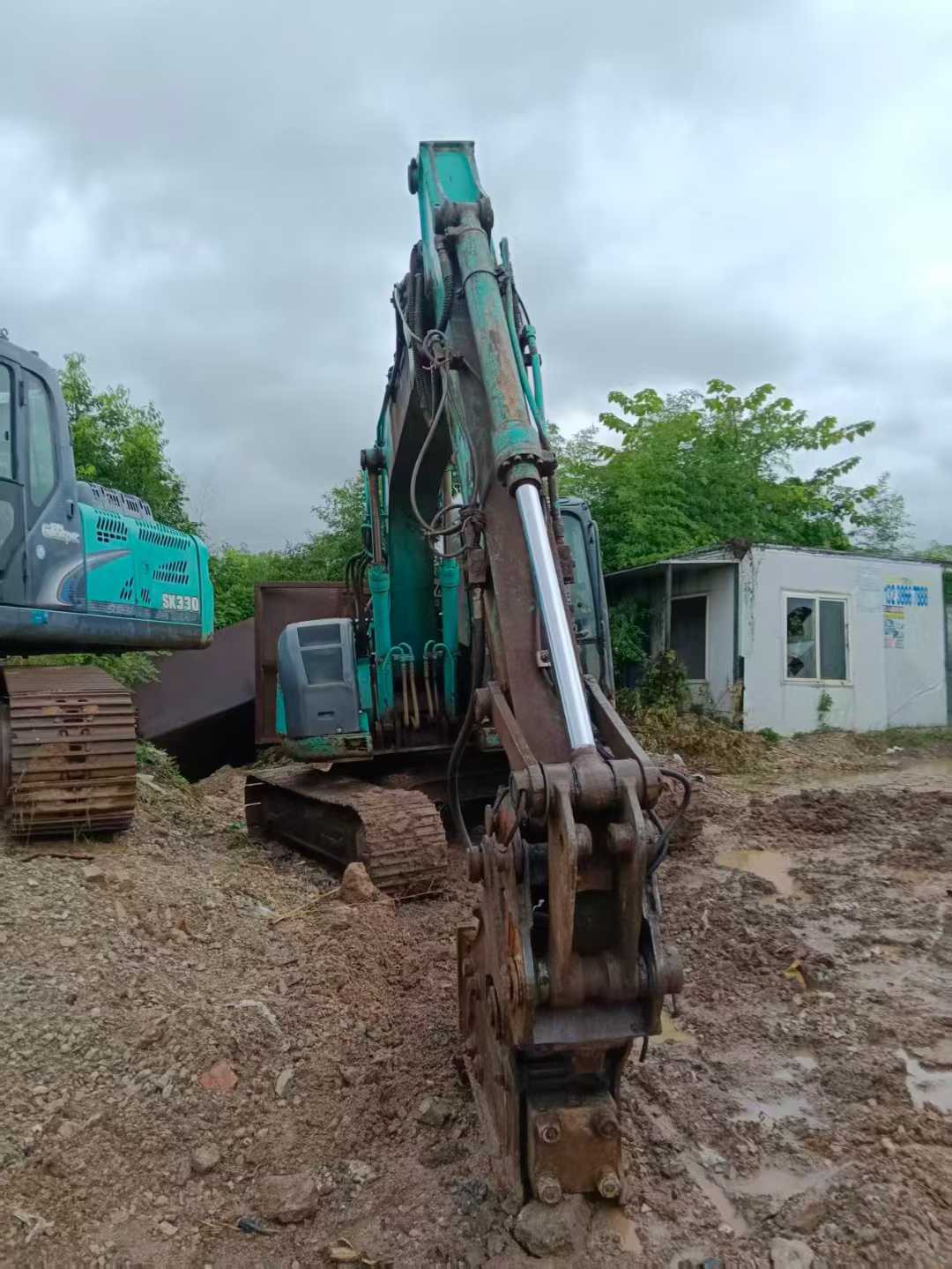 Used Kobelco SK135 Excavator 2016 Model / 2