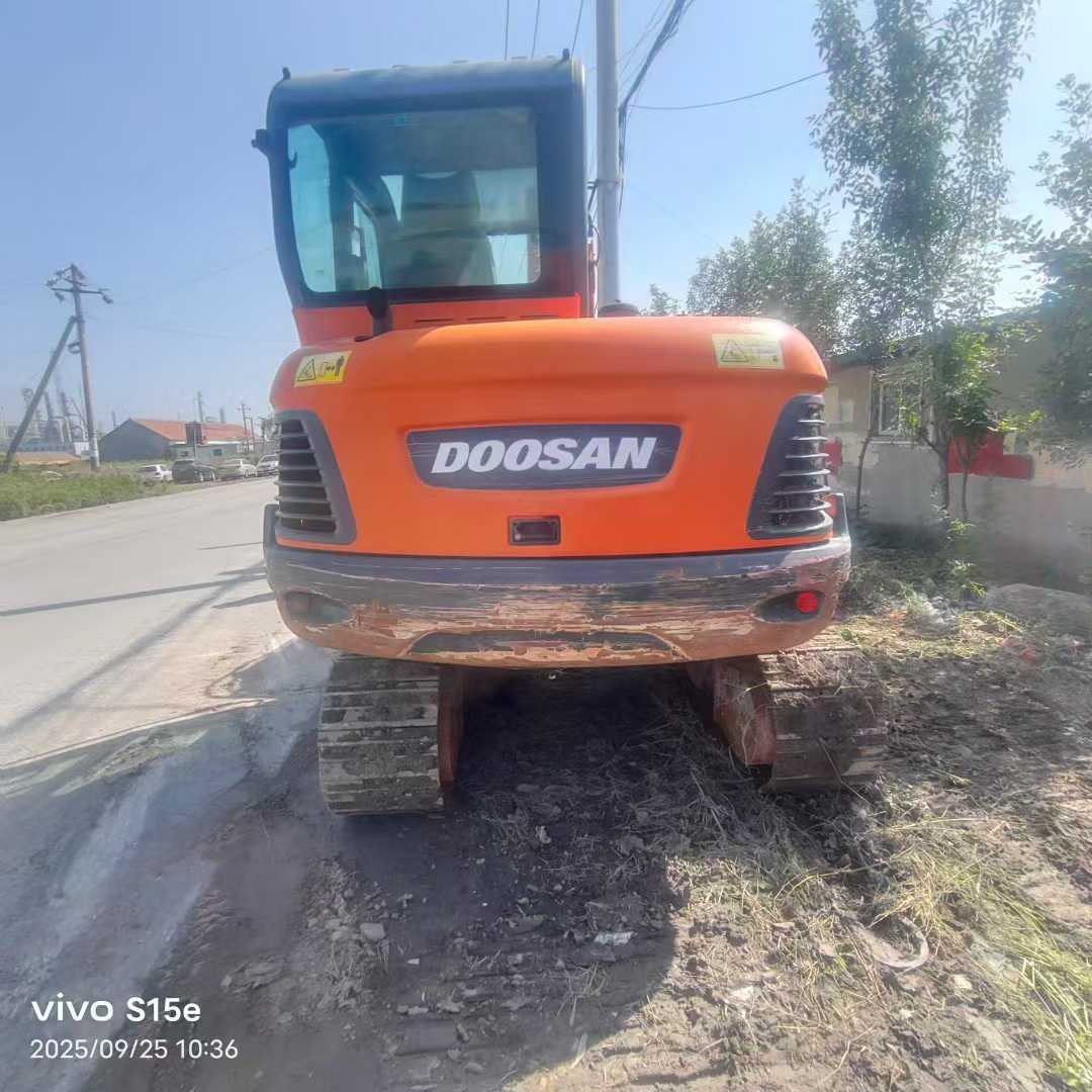 Used Doosan DH55 Excavator 2019 Model / 3