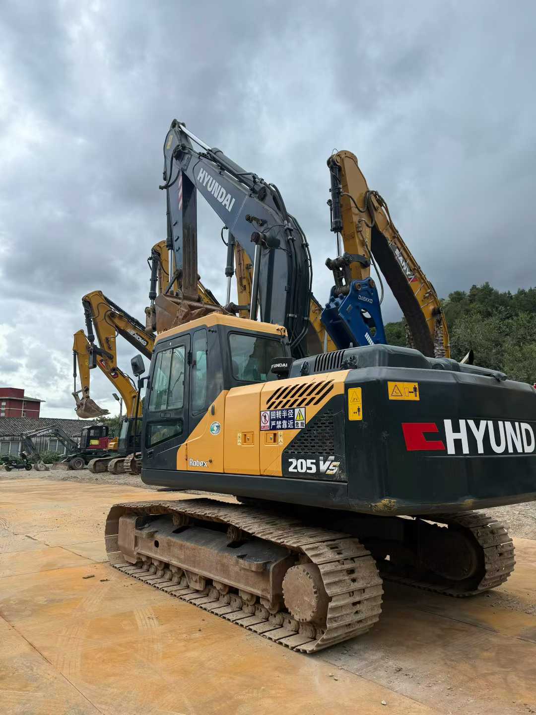 Used Hyundai HX200 Excavator 2022 Model / 2