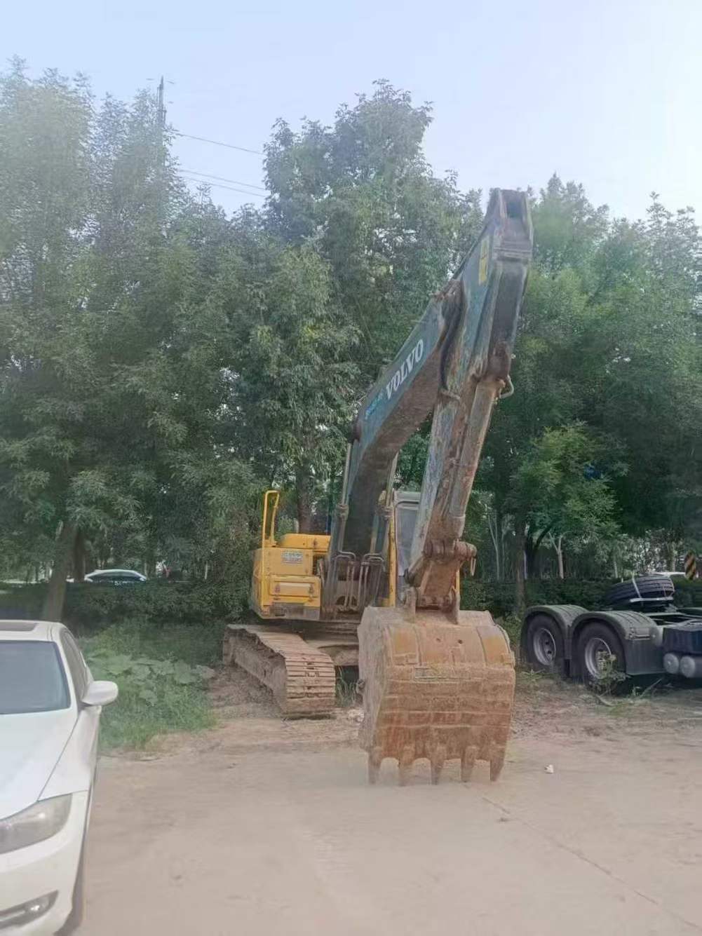 Used Volvo EW210C Excavator 2013 Model / 6