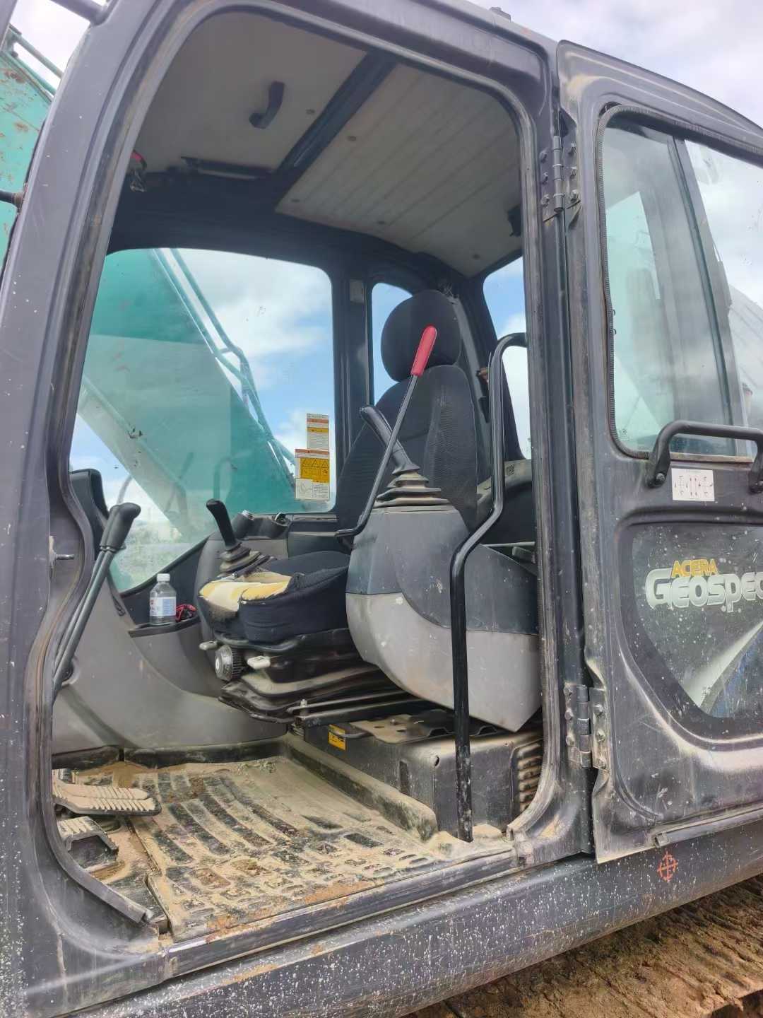 Used Kobelco SK140 Excavator 2020 Model / 9