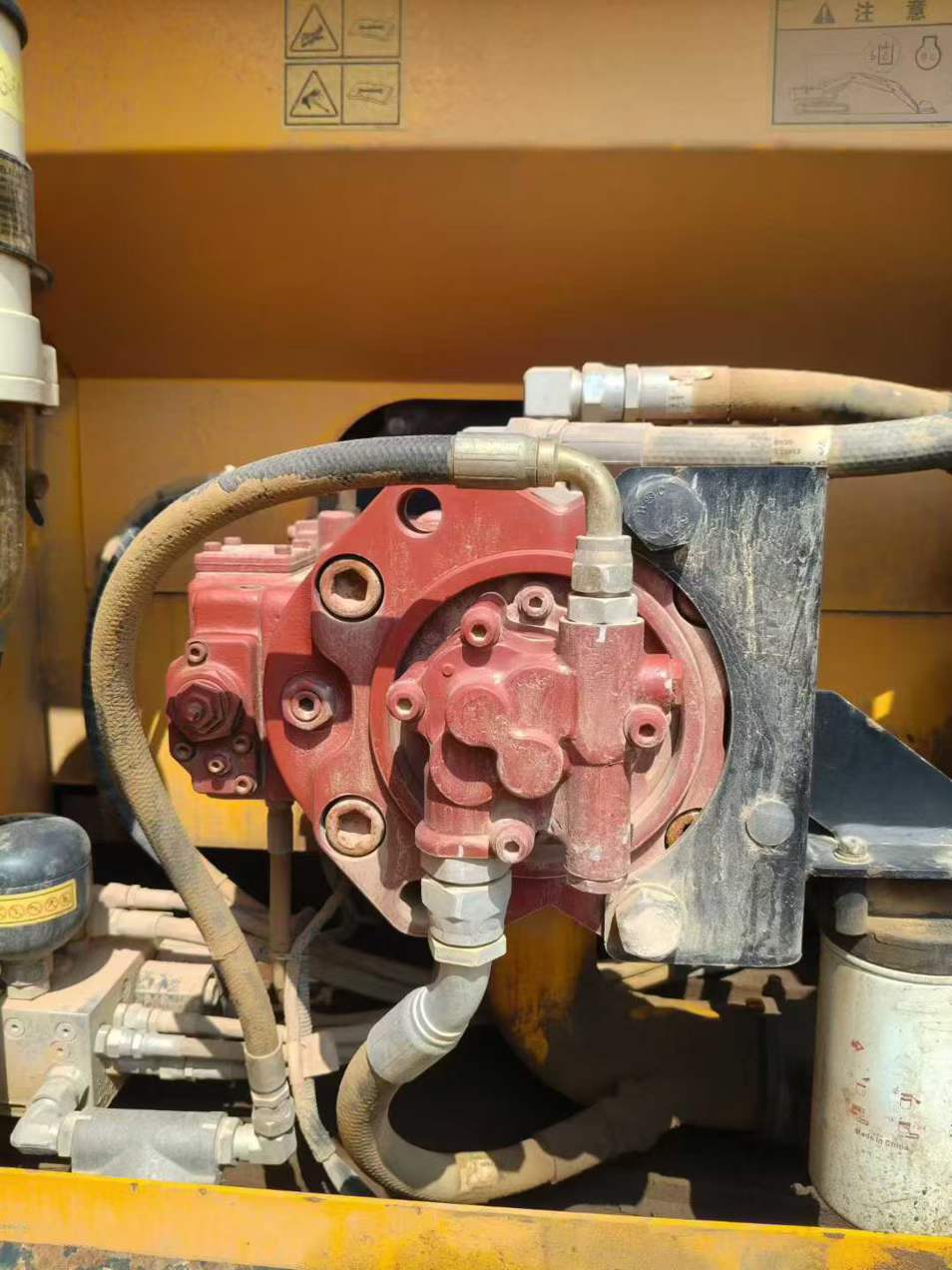 Used Hyundai R215VSN Excavator 2019 Model / 3