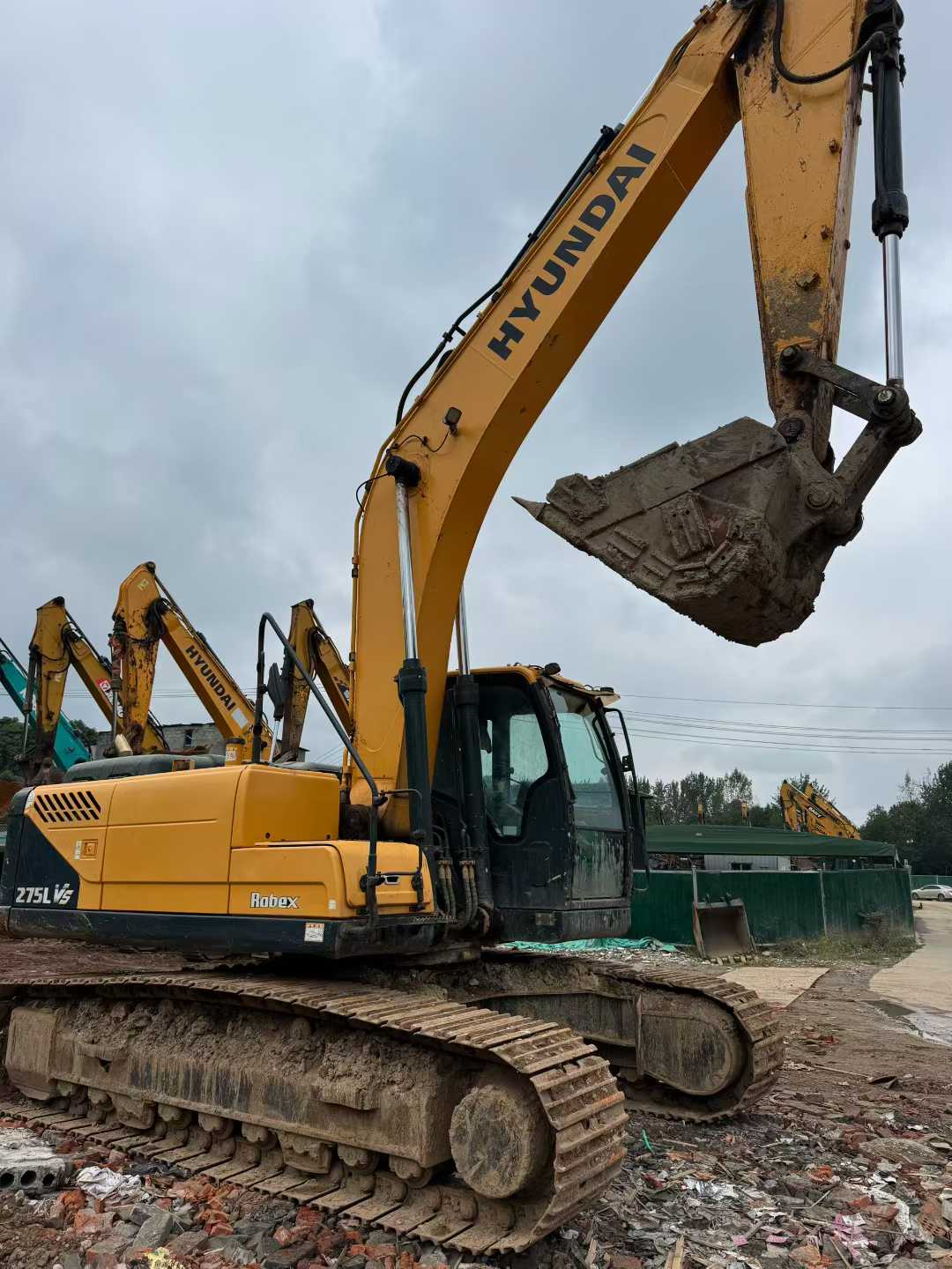 Used Hyundai R225LVS Excavator 2020 Model / 4