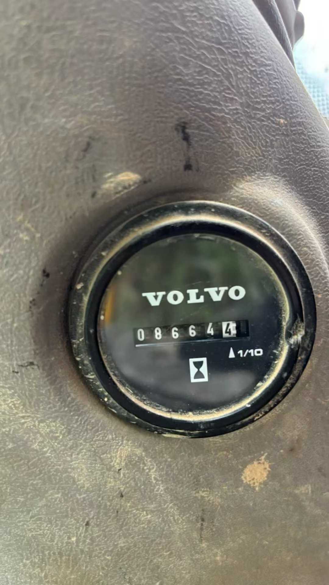 Used Volvo EW50 Excavator 2018 Model / 3