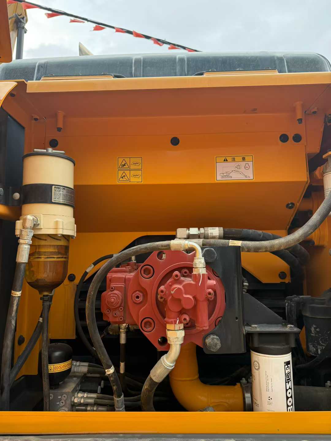 Used Hyundai HX200 Excavator 2022 Model / 3