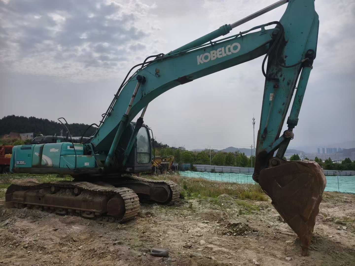 Used Kobelco SK350LC SuperX Excavator 2011 Model / 5