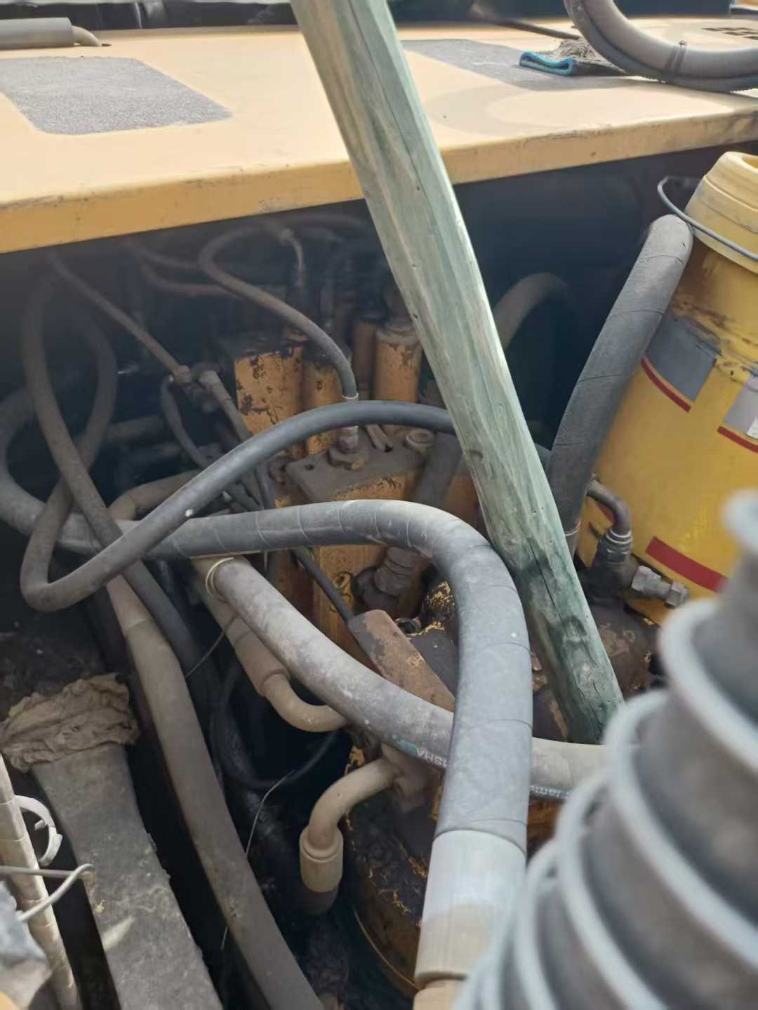 Used Hyundai R215-7C Excavator 2016 Model / 8