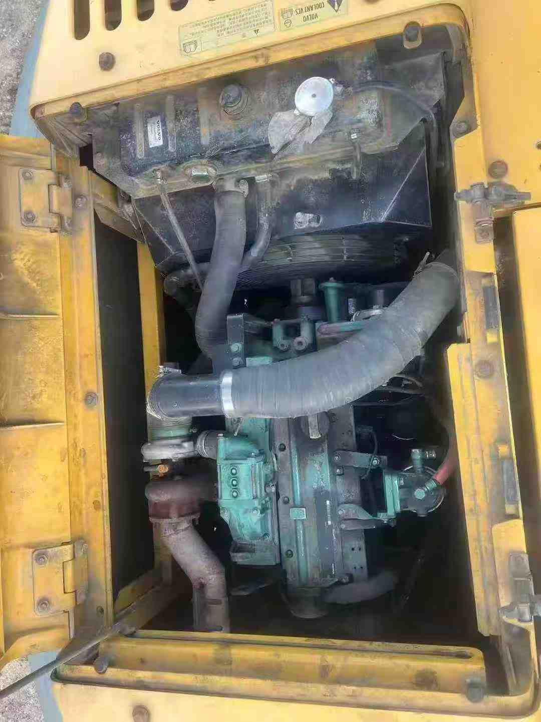 Used Volvo EC140 Excavator 2015 Model / 2