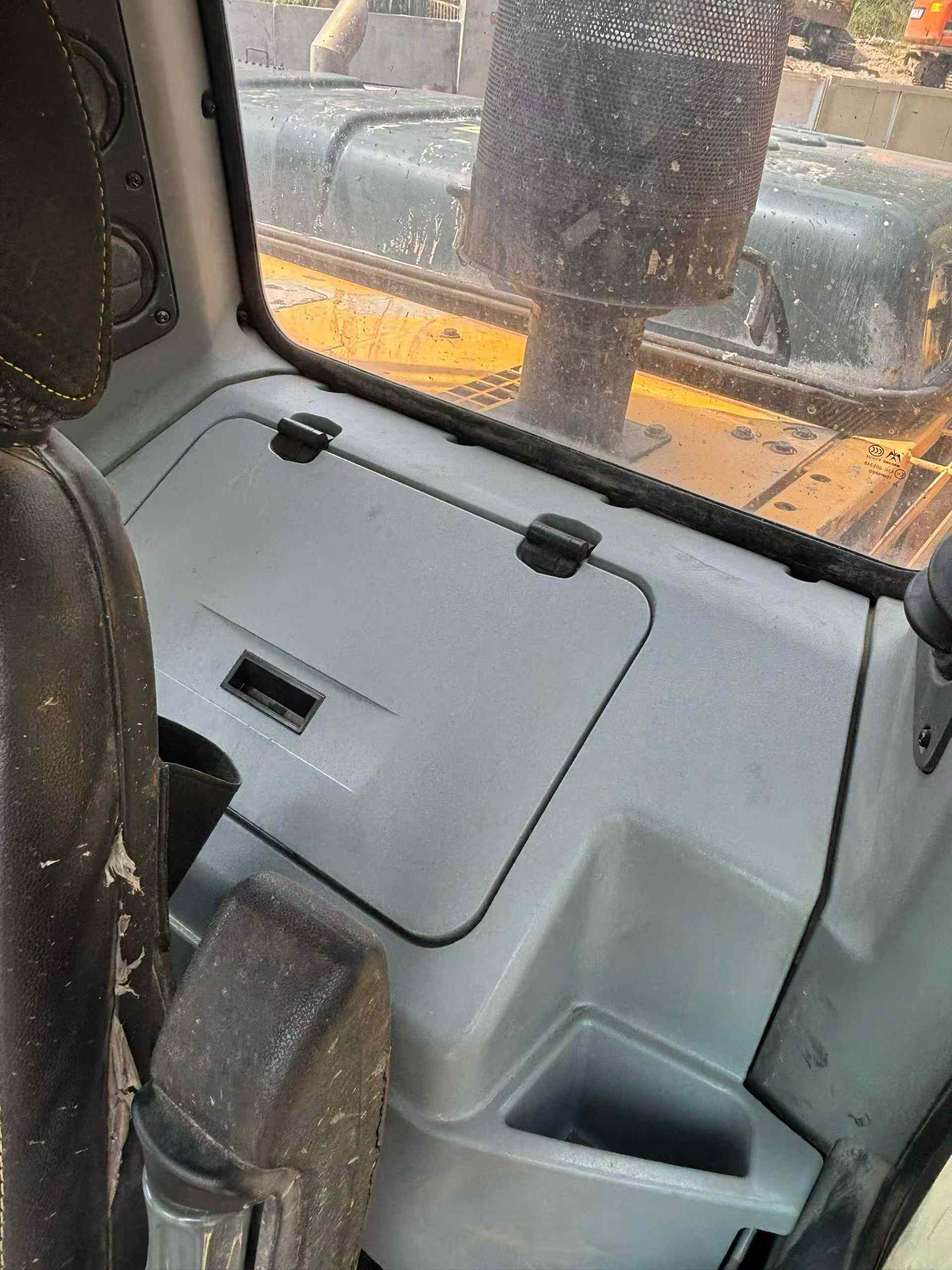 Used Hyundai R215VSN Excavator 2020 Model / 6