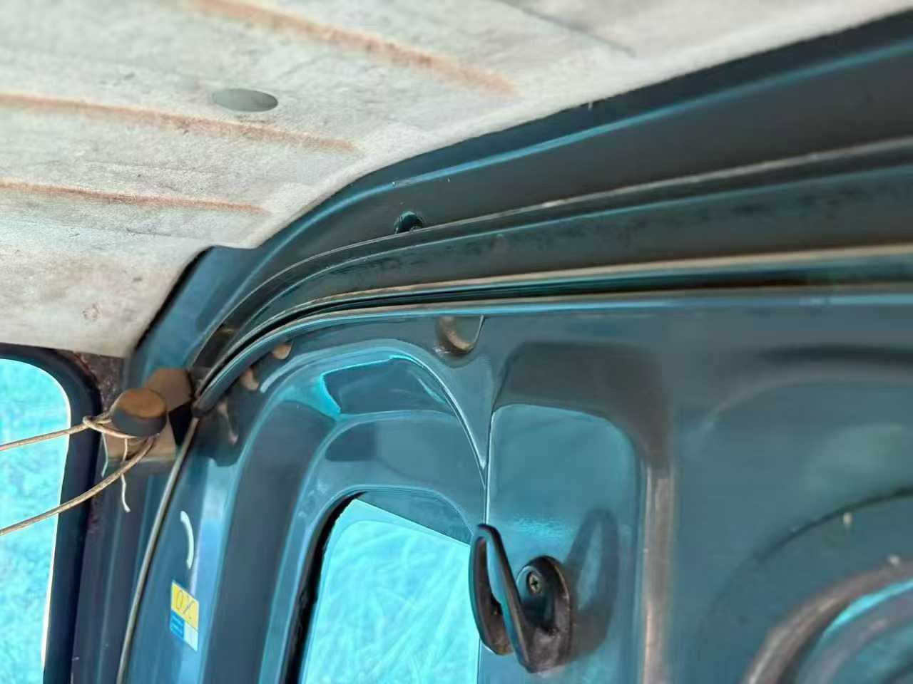 Used Kobelco SK140 Excavator 2018 Model / 3