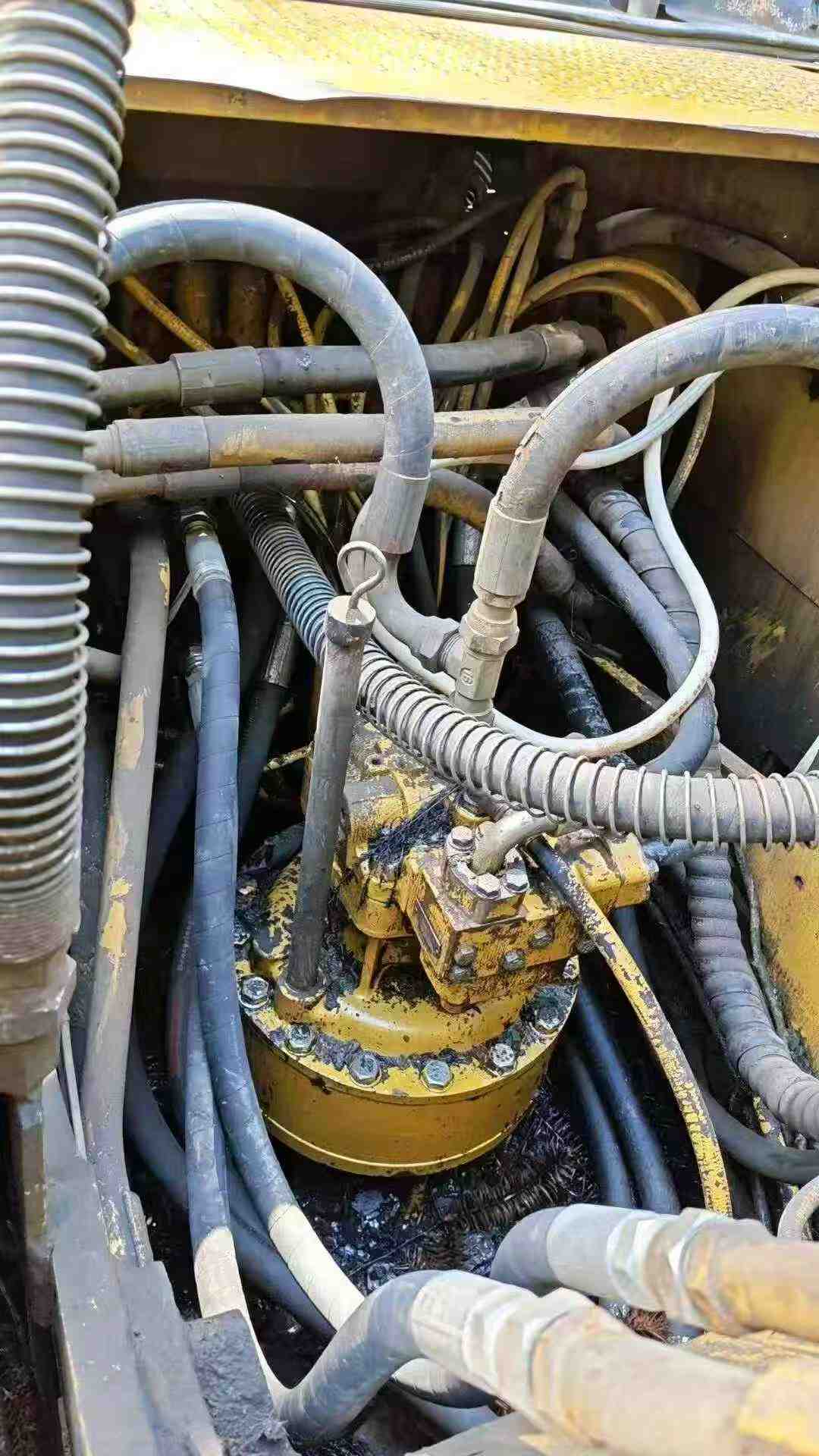 Used Caterpillar CT20 Excavator 2012 Model