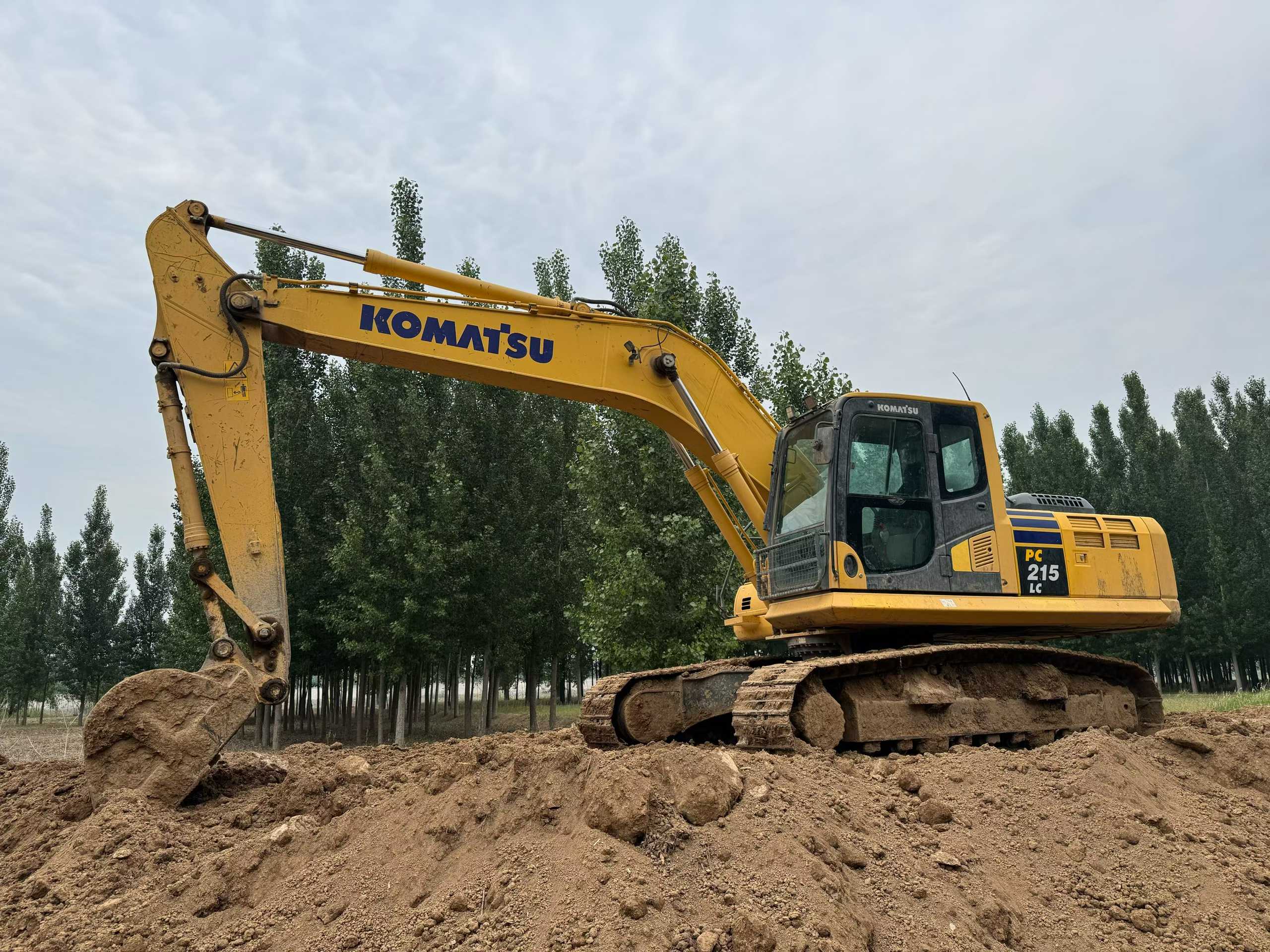 Used Komatsu HB215LC-1M0 Excavator 2016 Model