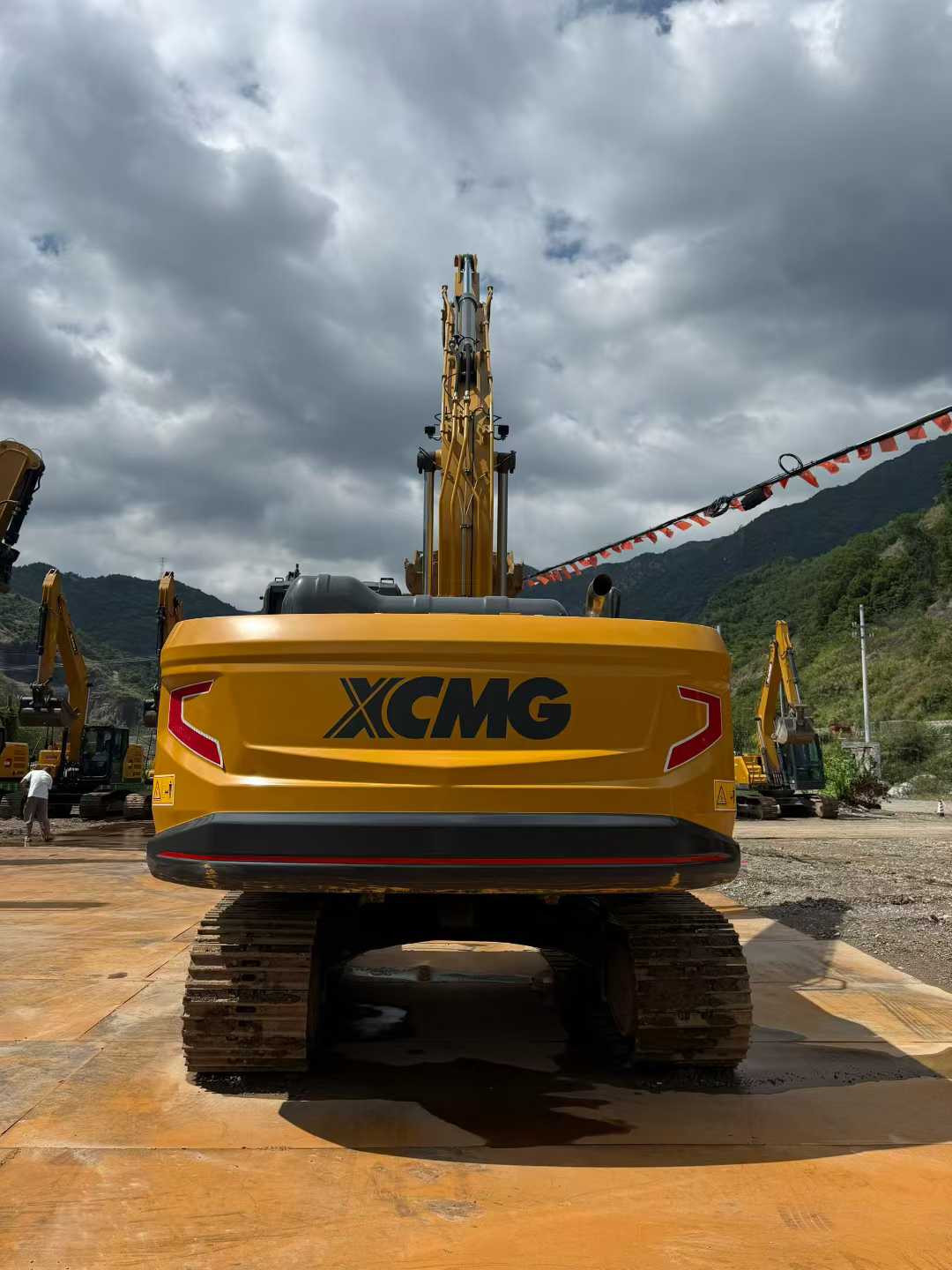 Used XCMG LW200 Excavator 2024 Model