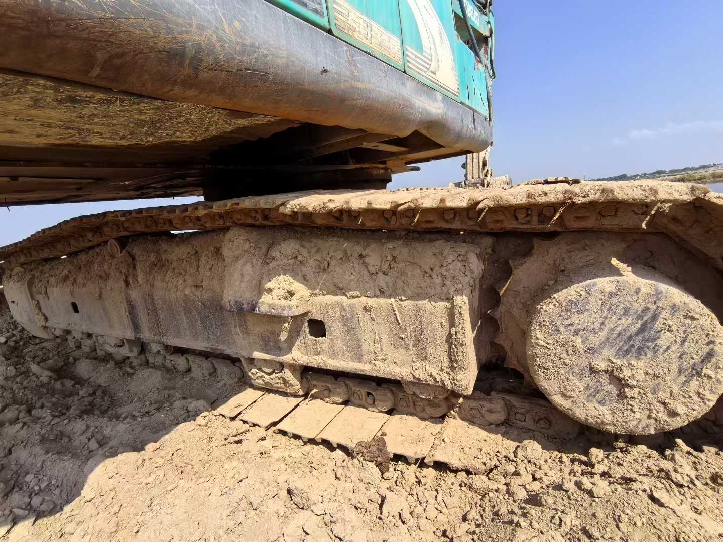 Used Kobelco SK210 Excavator 2012 Model / 9