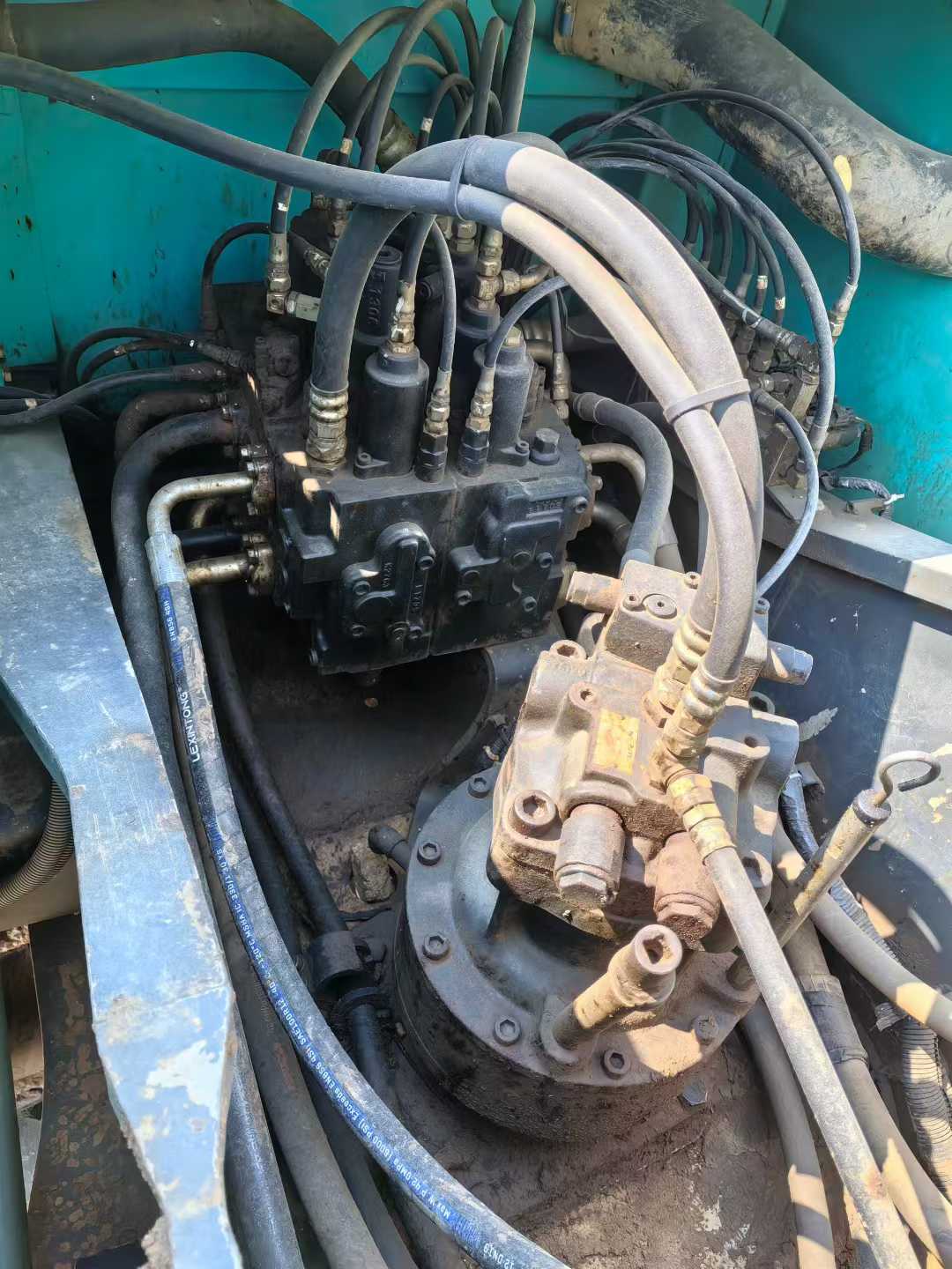 Used Kobelco SK210 Excavator 2012 Model / 7