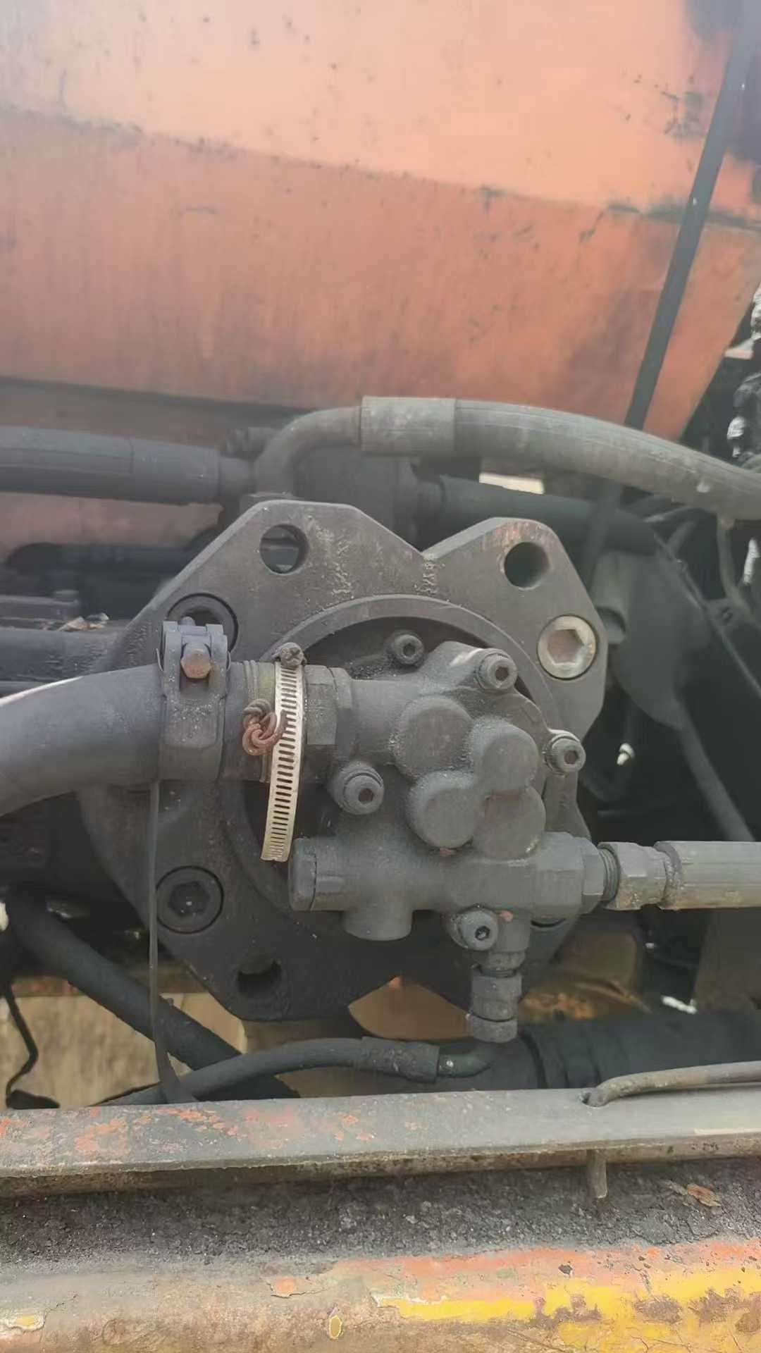 Used Doosan DH220 Excavator 2016 Model / 3