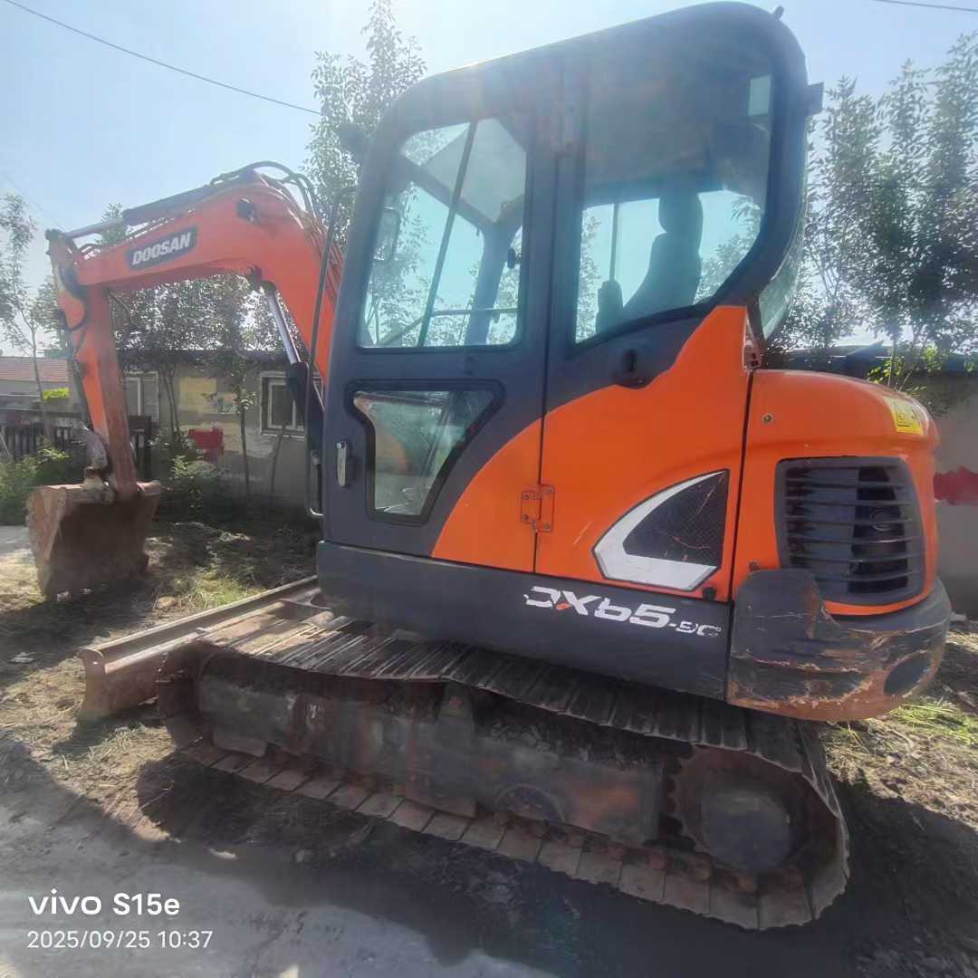 Used Doosan DH55 Excavator 2019 Model / 2