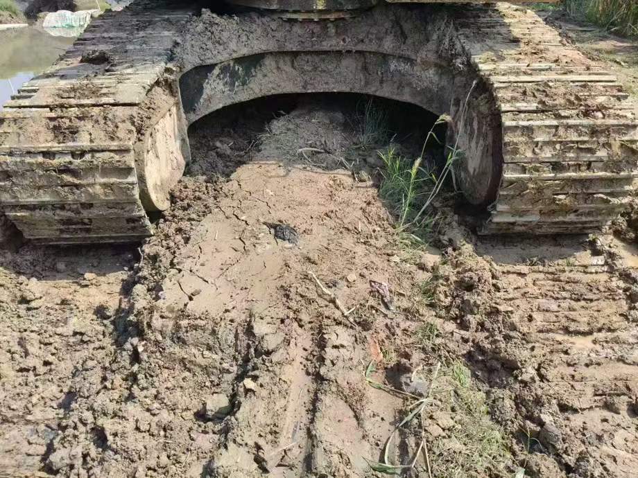 Used Hyundai R215VSN Excavator 2019 Model / 7