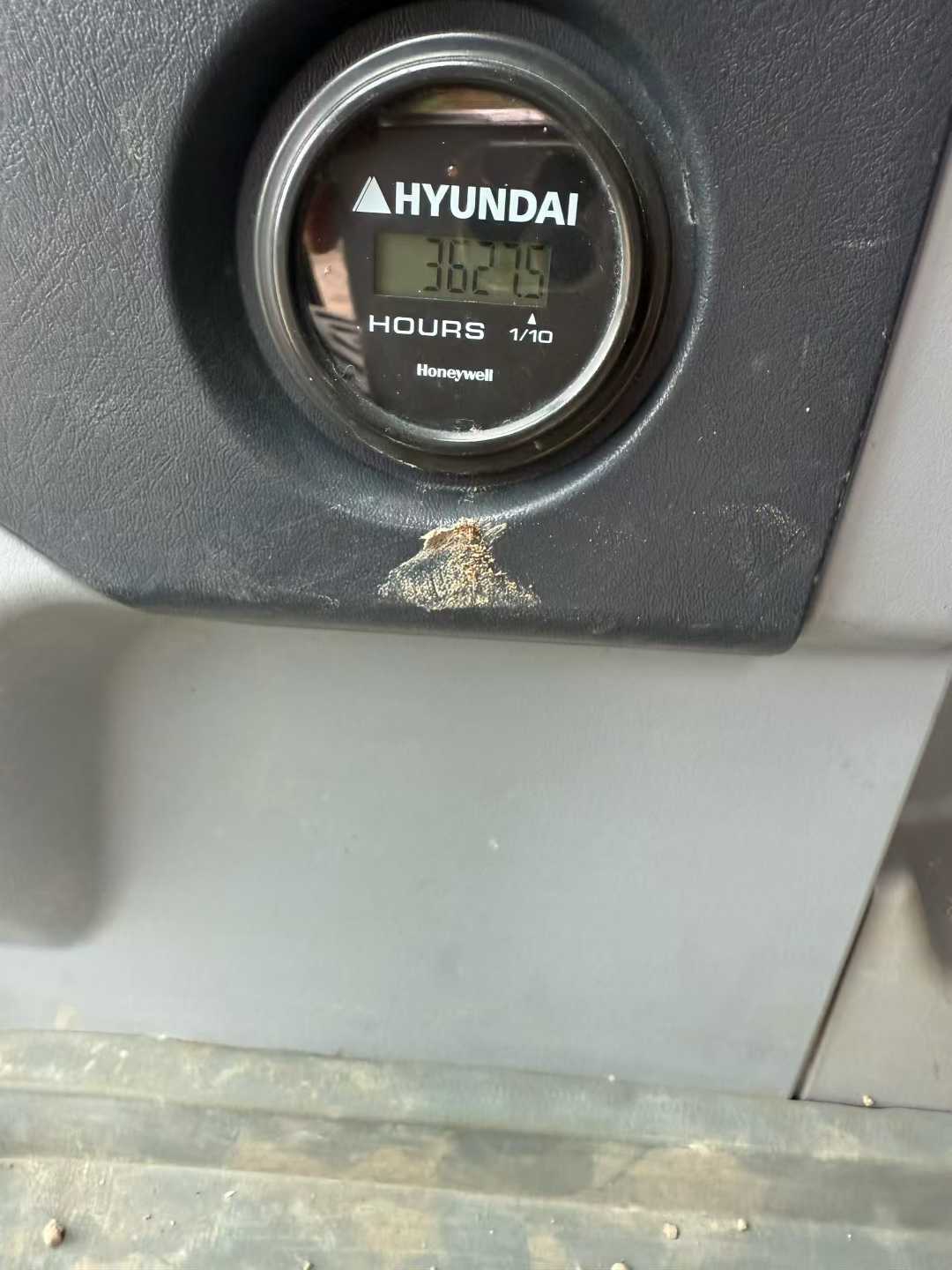 Used Hyundai HX200 Excavator 2022 Model / 9