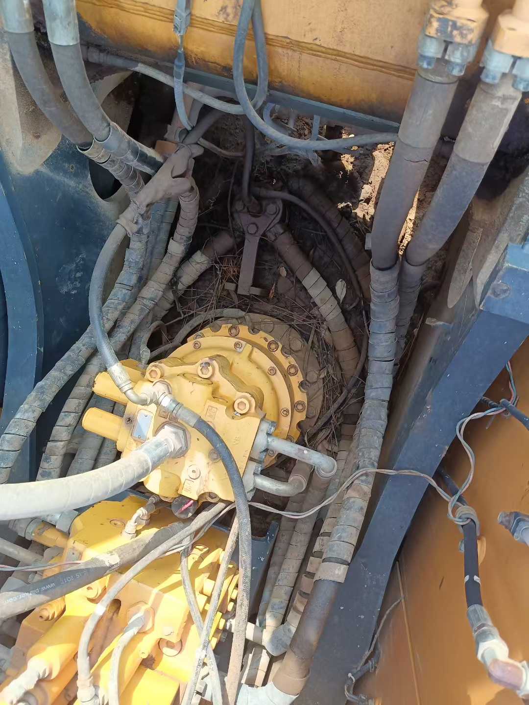 Used Hyundai R215VSN Excavator 2017 Model / 7