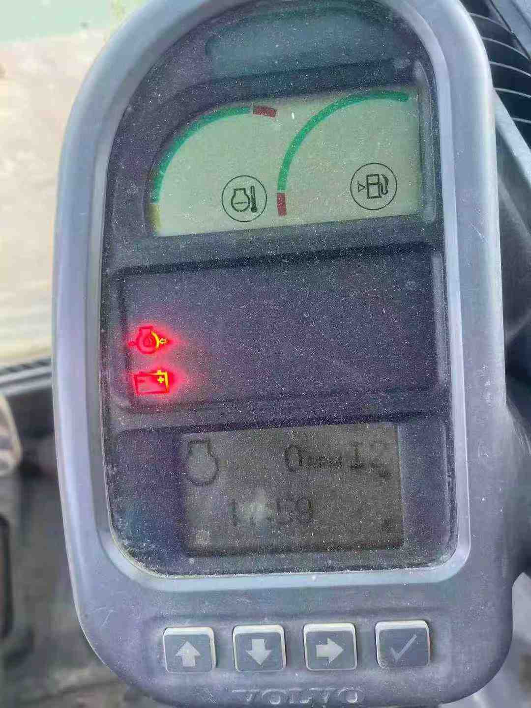 Used Volvo EC140 Excavator 2015 Model / 5