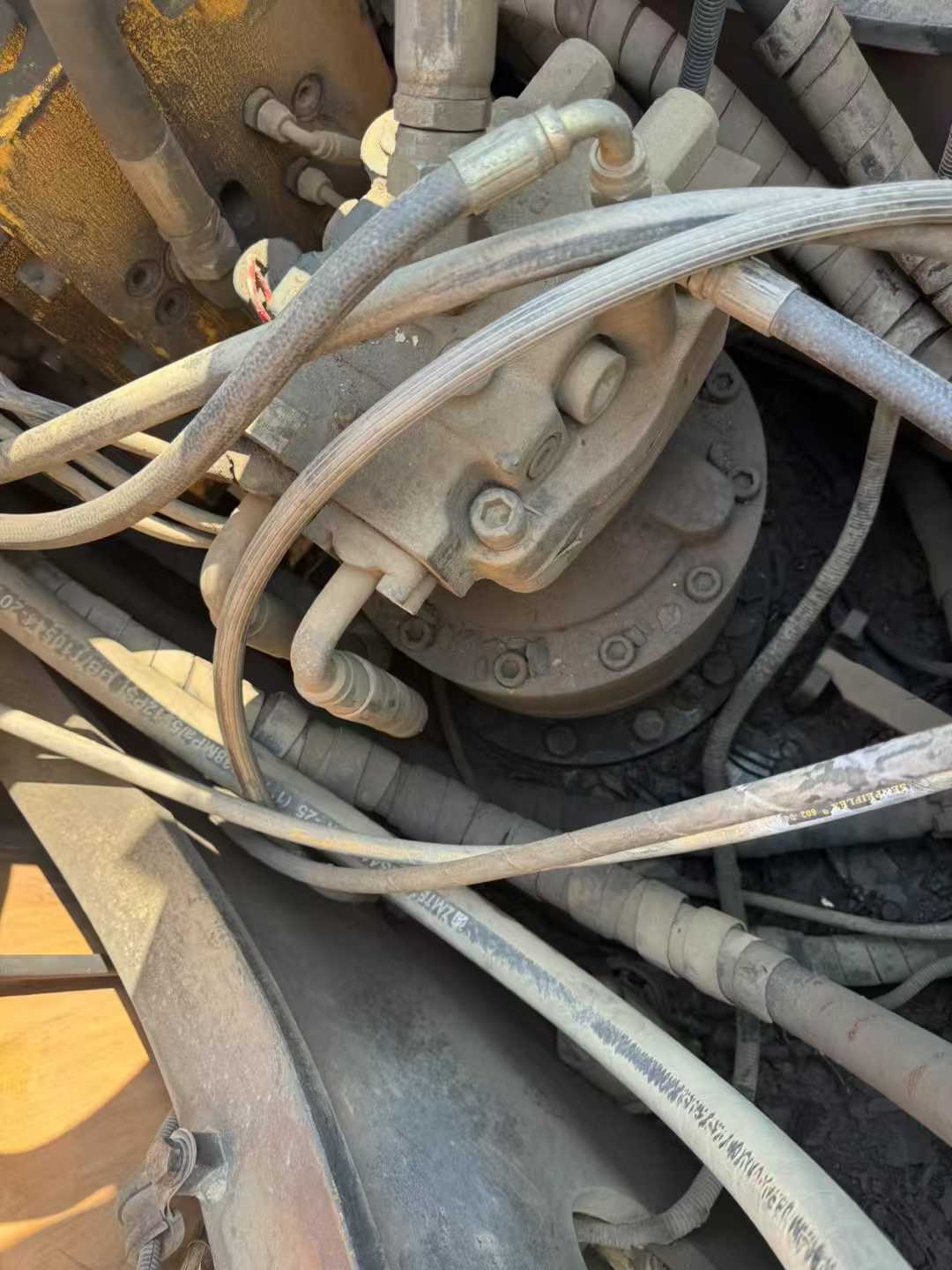 Used Hyundai R215-9 Excavator 2015 Model / 5