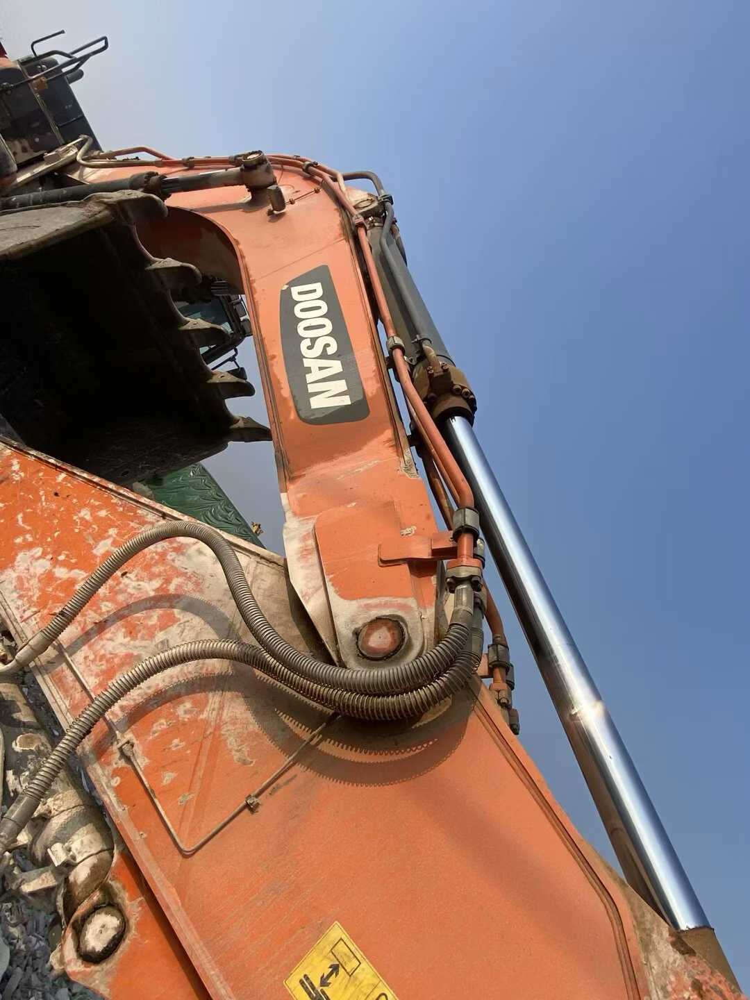 Used Doosan DX500 Excavator 2016 Model / 4