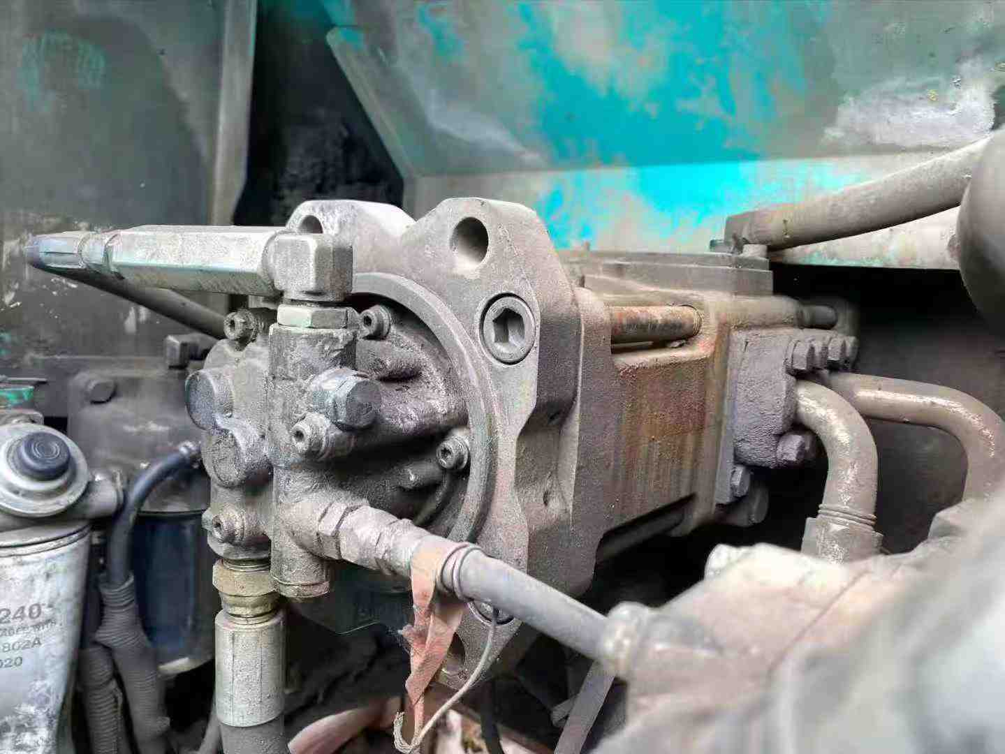 Used Kobelco SK200 Excavator 2016 Model / 4