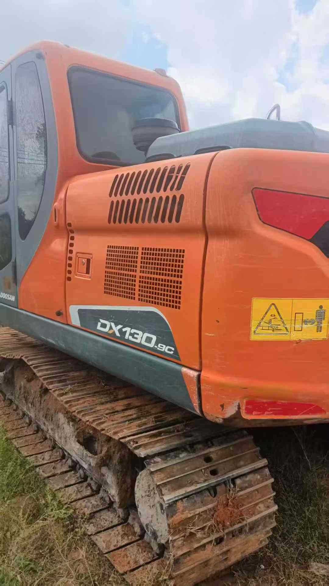 Used Doosan DX18 Excavator 2021 Model / 3