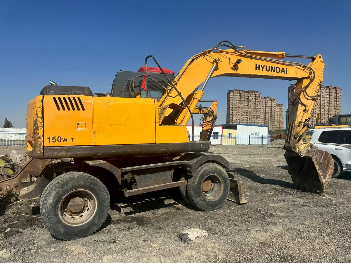 Used Hyundai R150-7 Excavator 2010 Model / 3