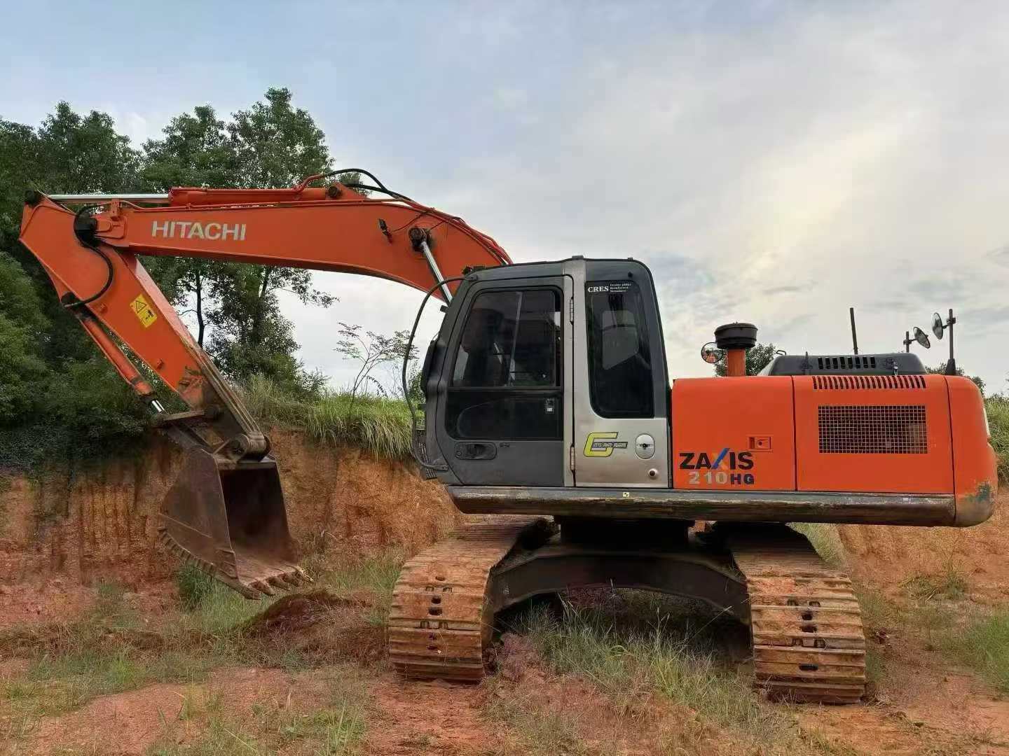 Used Hitachi ZX210H-3G Excavator 2013 Model