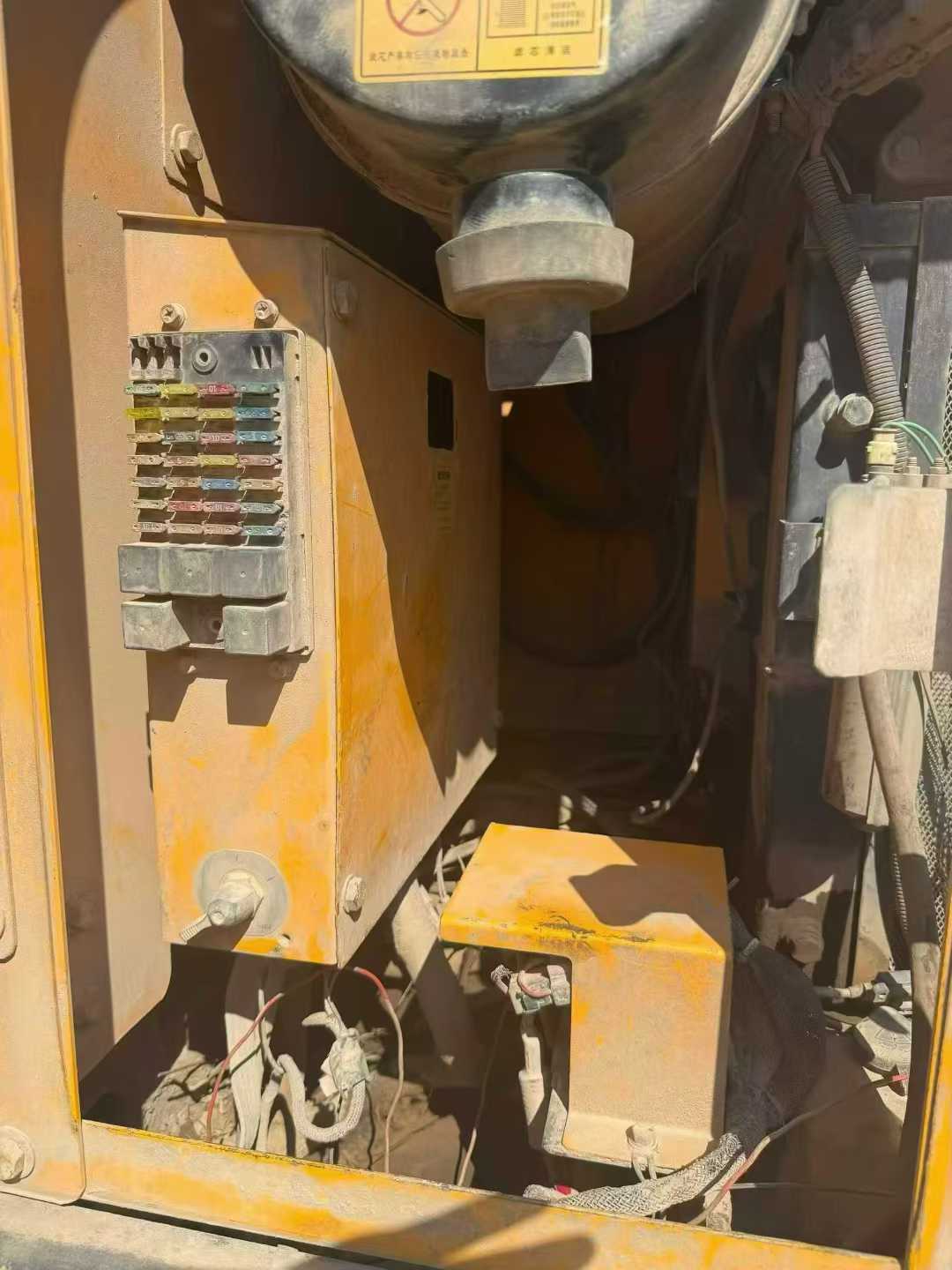 Used Hyundai R225-7 Excavator 2016 Model / 5