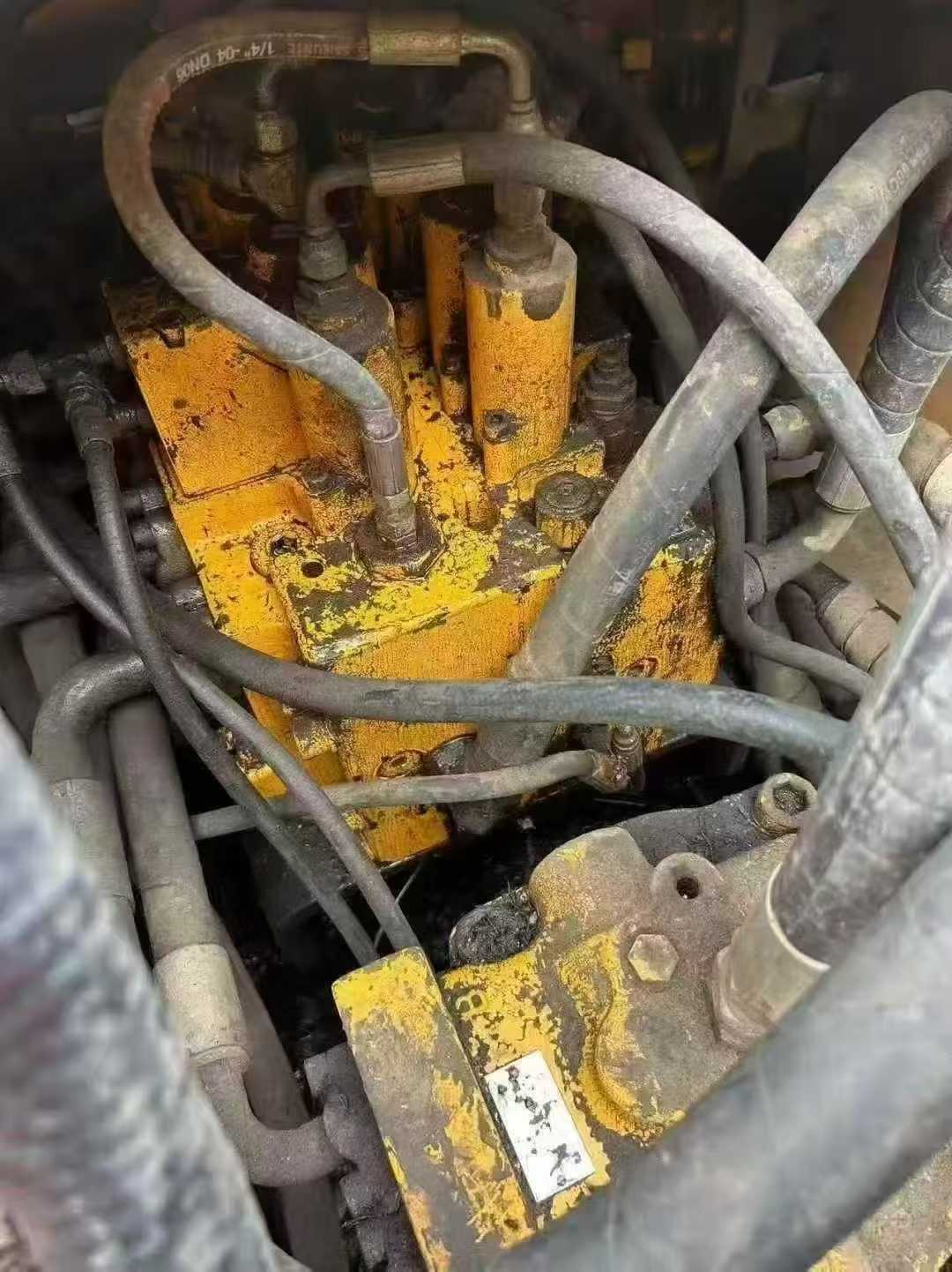 Used Hyundai R215-7 Excavator 2016 Model / 5