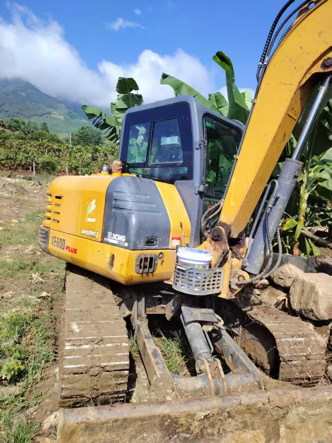 Used XCMG XE60 Excavator 2016 Model