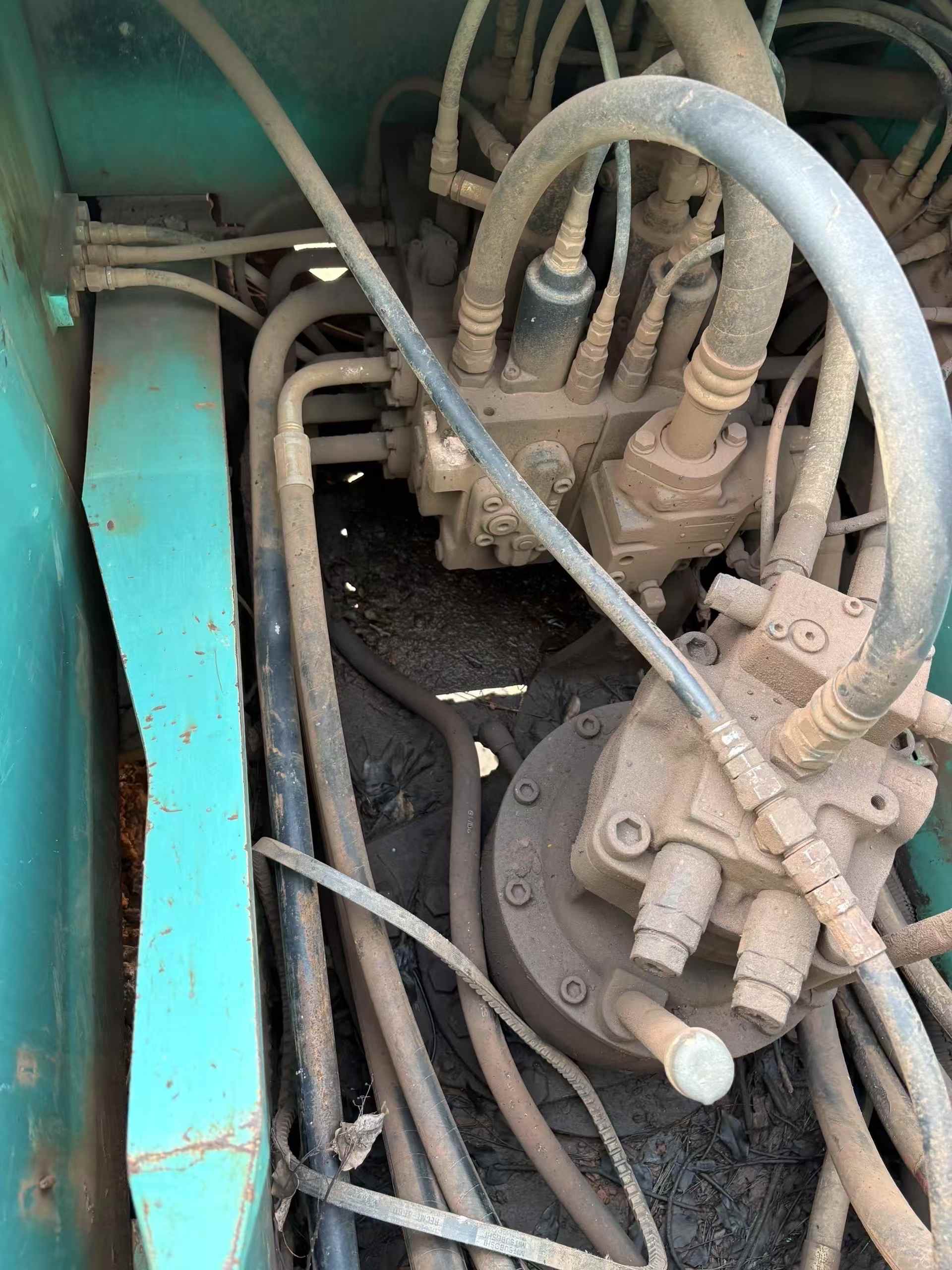 Used Kobelco SK200-11 Excavator 2016 Model / 2