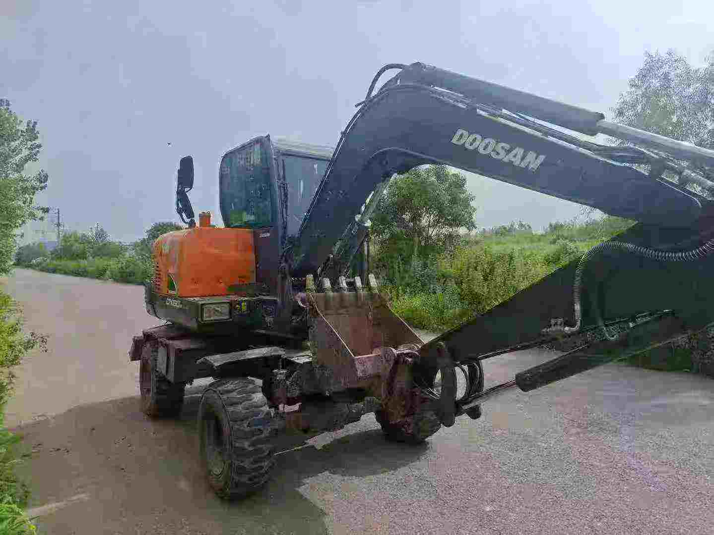 Used Doosan DX60 Excavator 2020 Model / 3