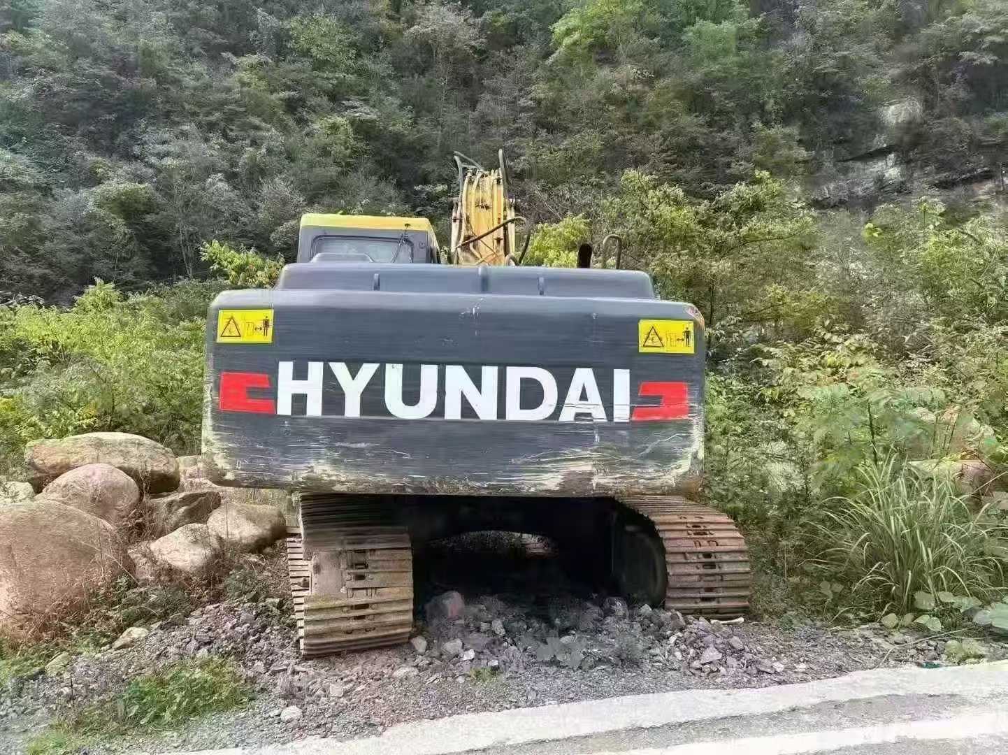 Used Hyundai R215-7 Excavator 2016 Model / 6