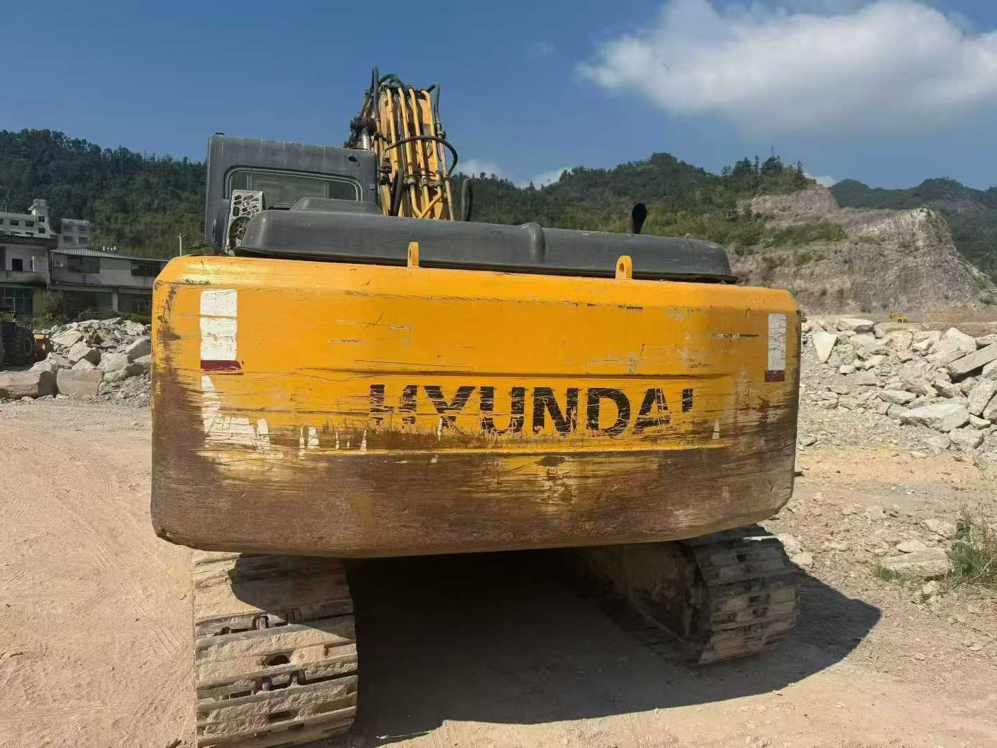 Used Hyundai R225-7 Excavator 2016 Model