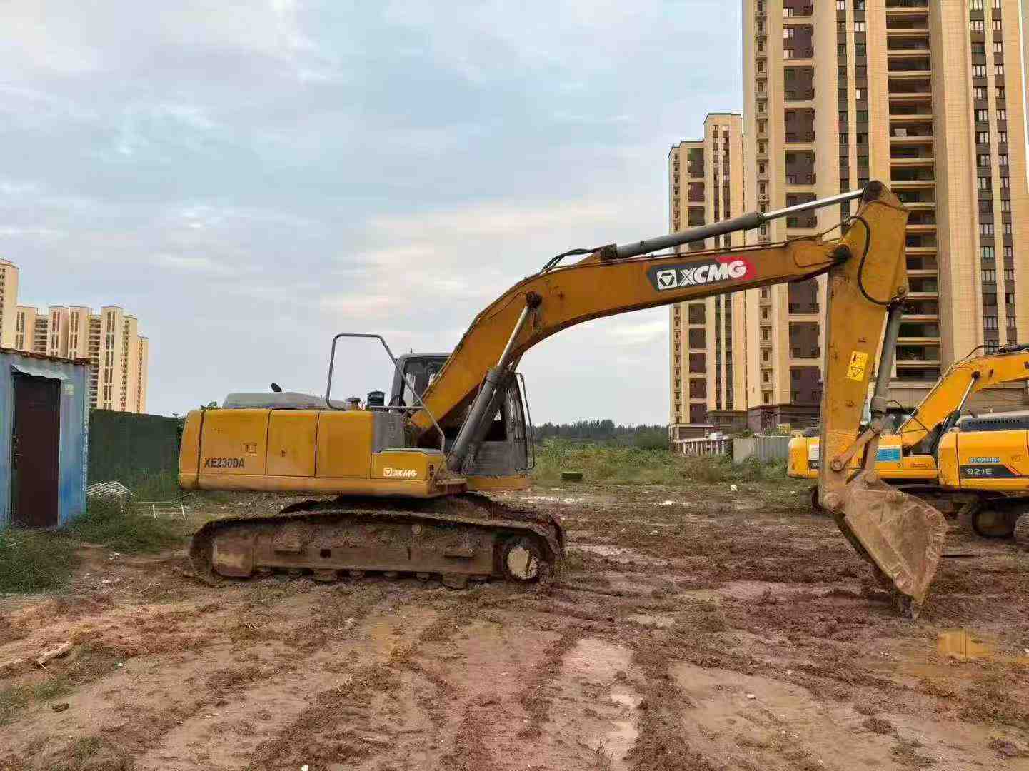 Used XCMG XE215 Excavator 2016 Model