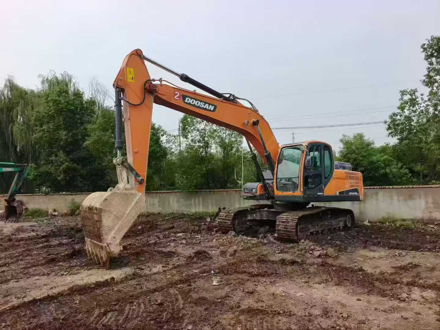 Used Doosan DH200-3 Excavator 2020 Model / 2
