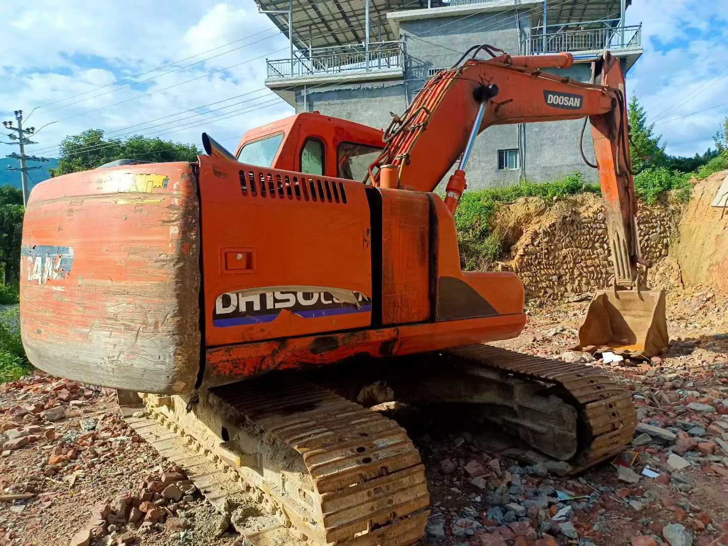 Used Doosan DX15 Excavator 2016 Model / 3