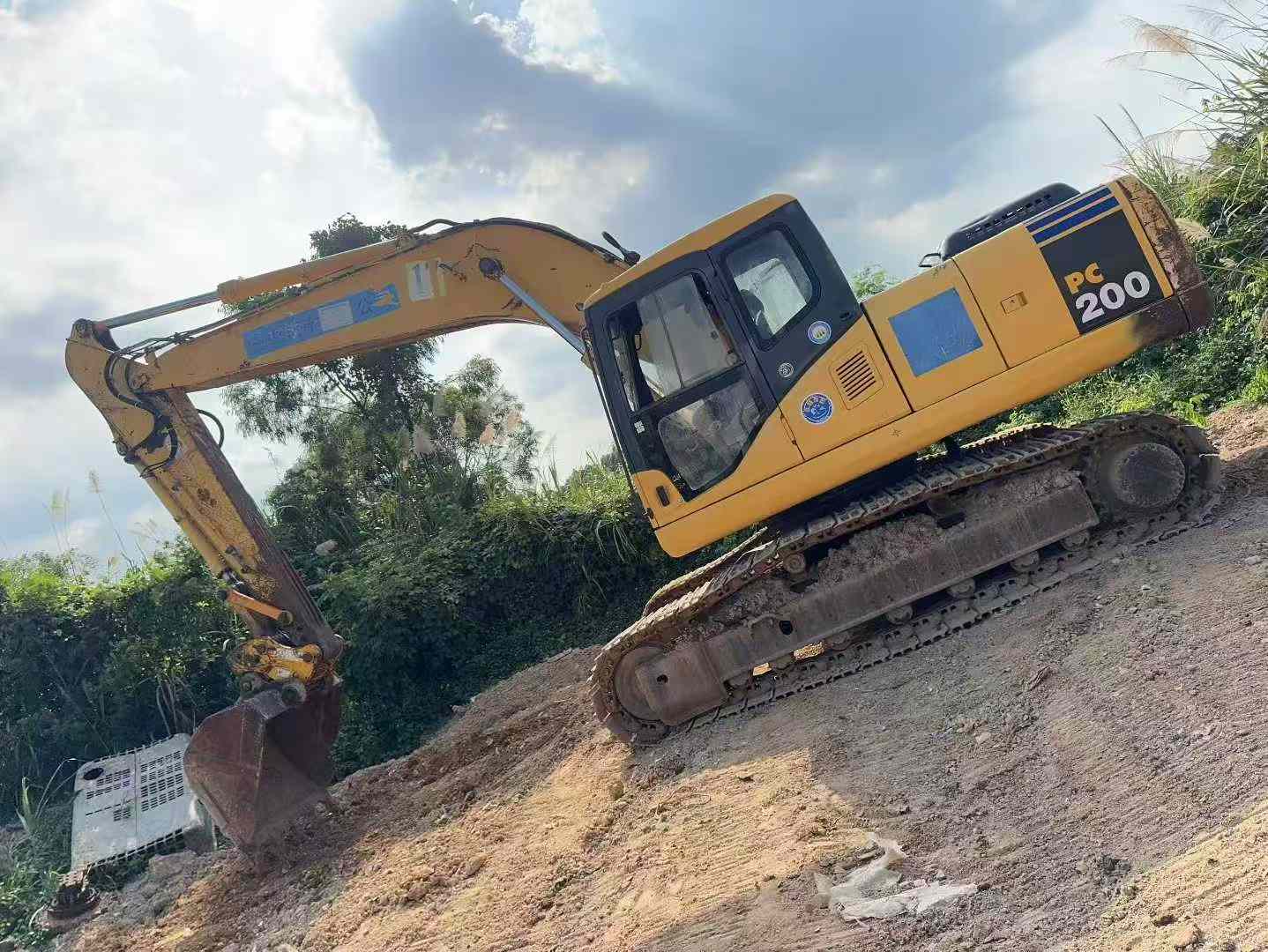 Used Komatsu PW200-7 Excavator 2016 Model