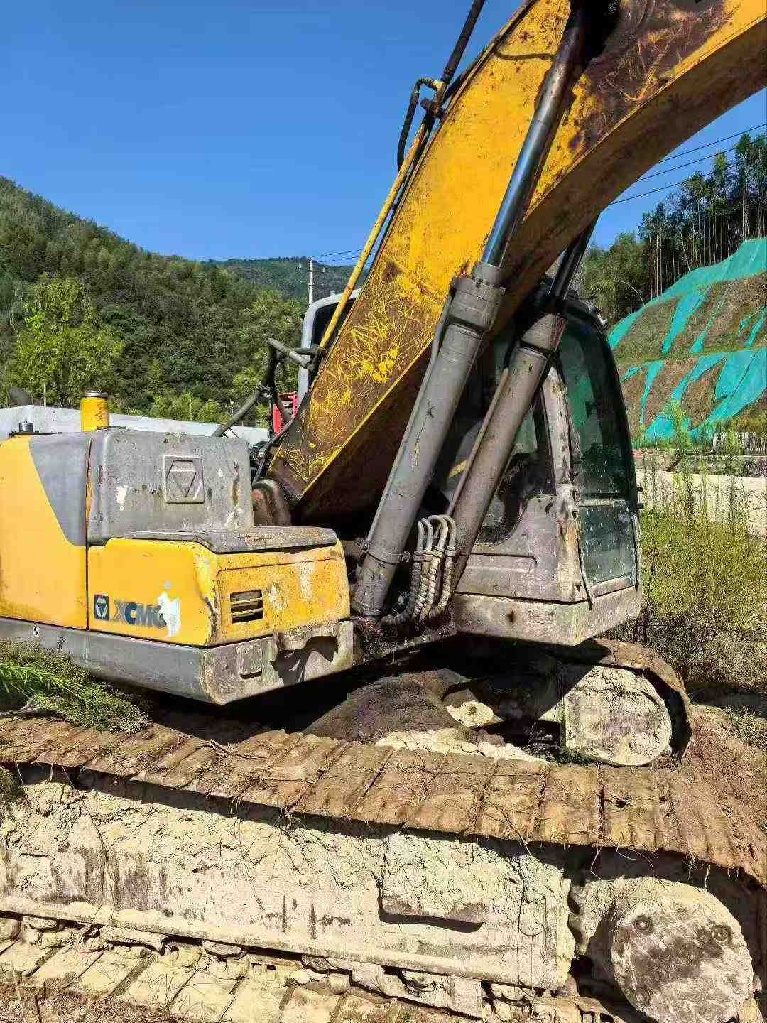 Used XCMG XE215 Excavator 2014 Model